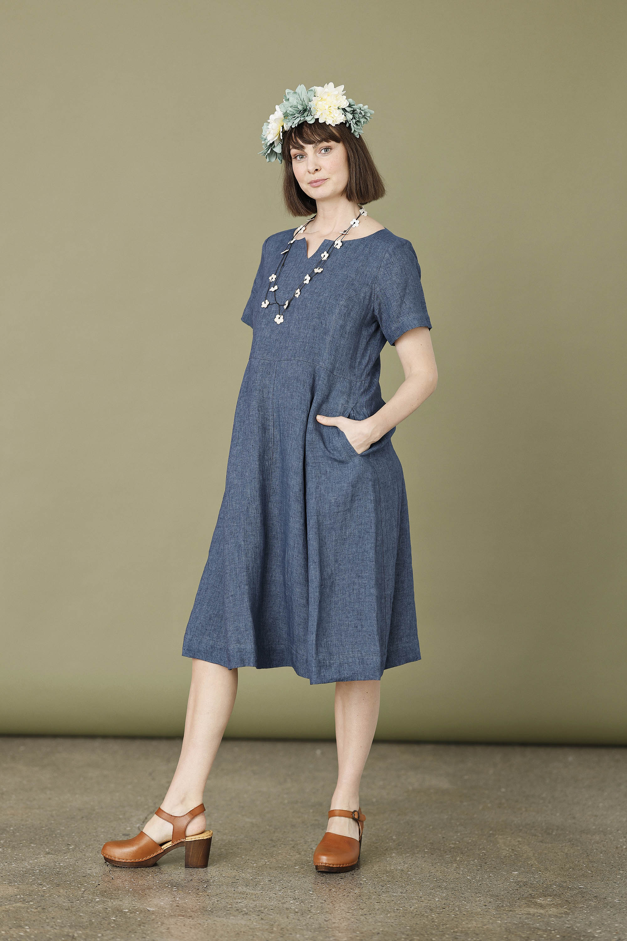 Dark Blue Linen Dress | Fine Dresses | Natural Women | Danish Design McVERDI Dark Blue Linen Dress | Fine Dresses | Natural Women | Danish Design McVERDI