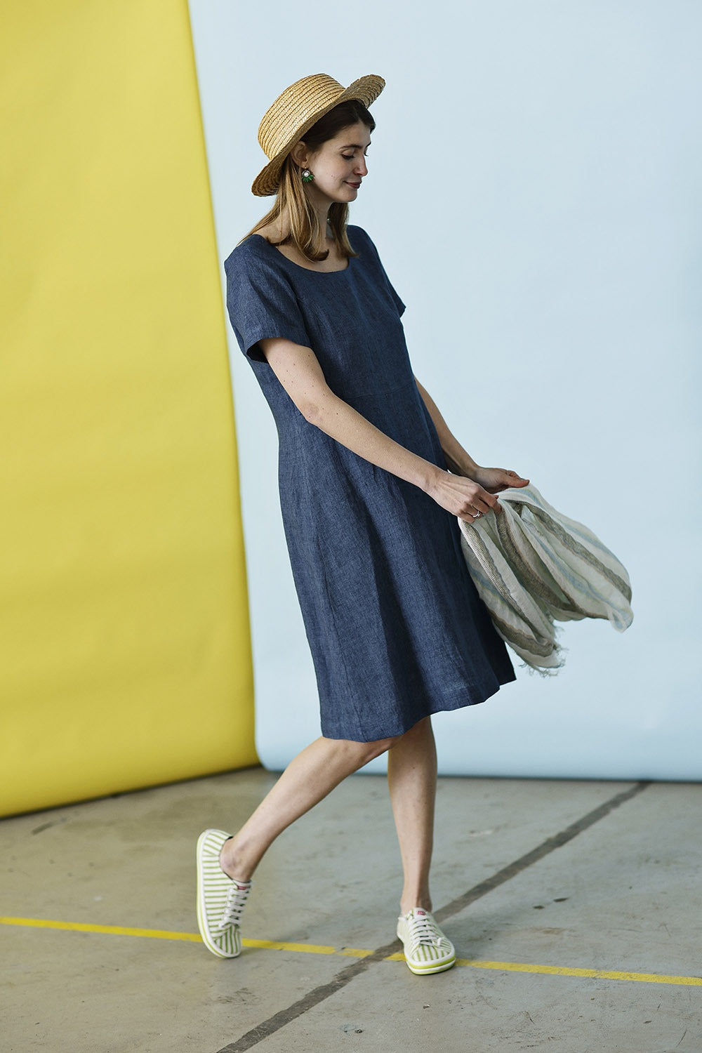 mc882e-blå hørkjole-mcverdi-blue-linen-dress-6
