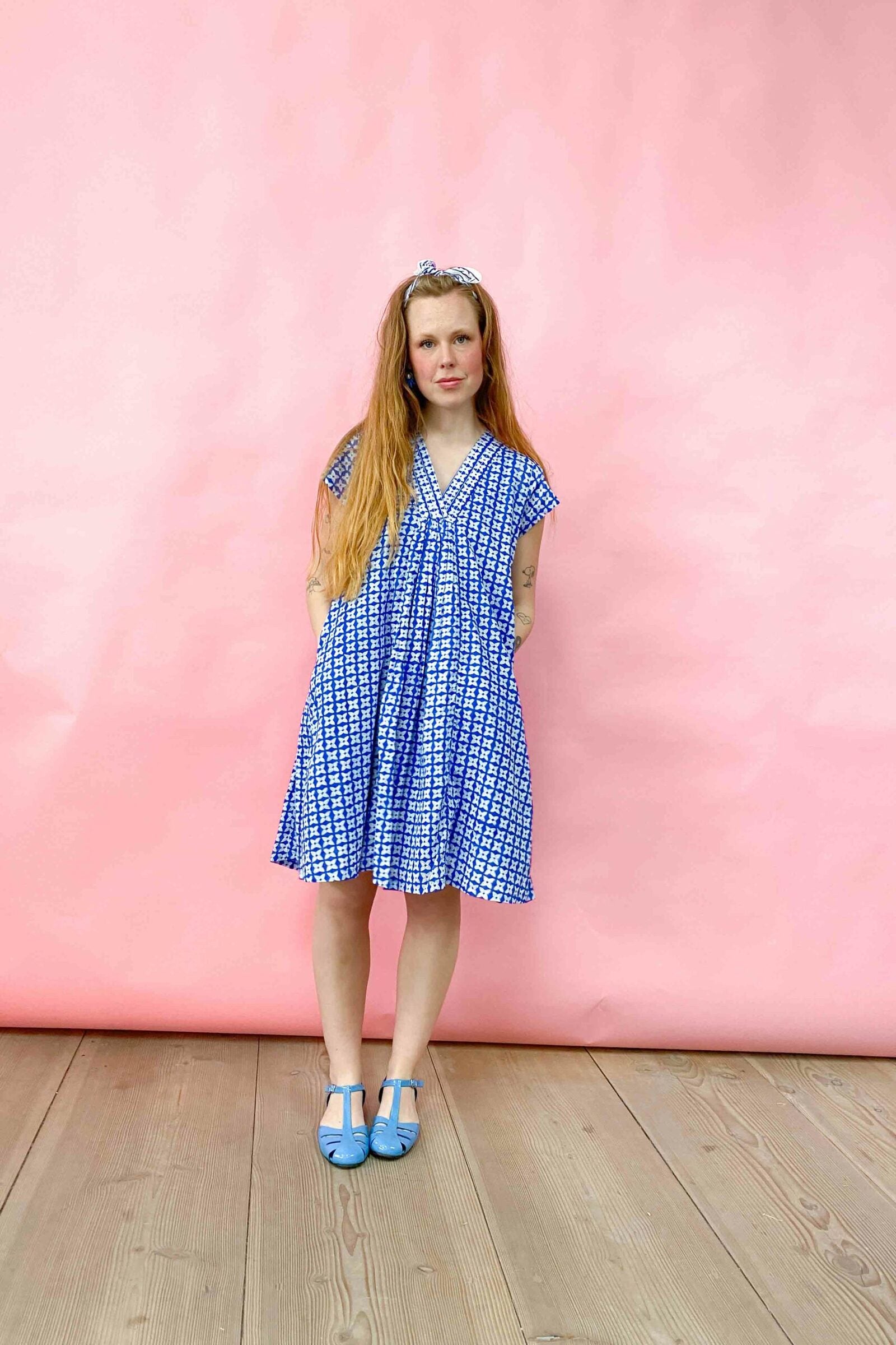 vr3614-v-neck-dress-pistil-blue-zen-ethic-tunika-kjole-3