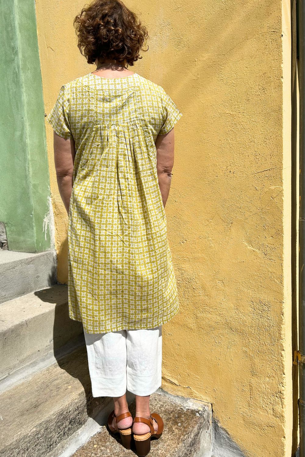 vr3614-v-neck-dress-pistil-yellow-flave-3