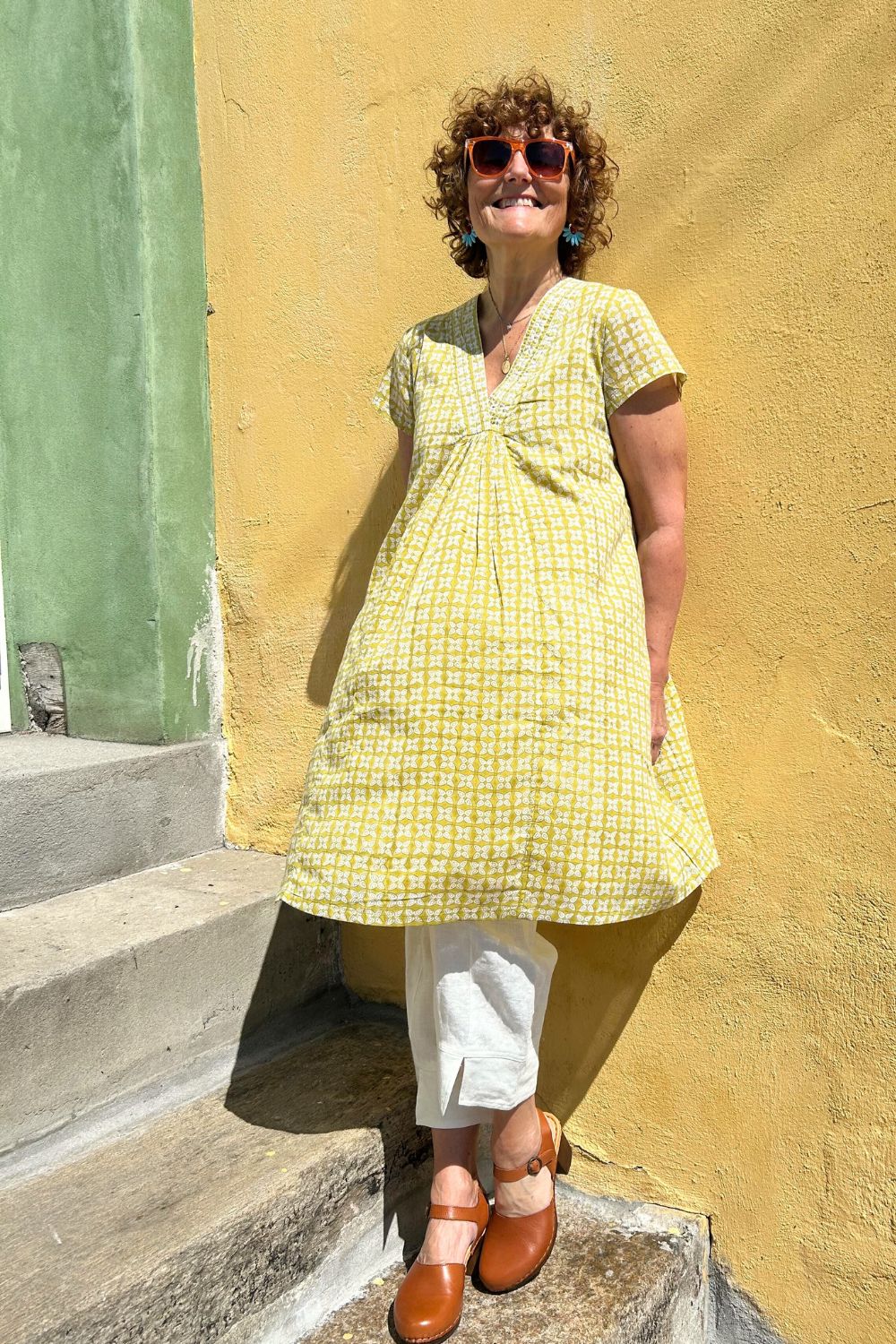 ny-vr3614-v-neck-dress-pistil-yellow-flave