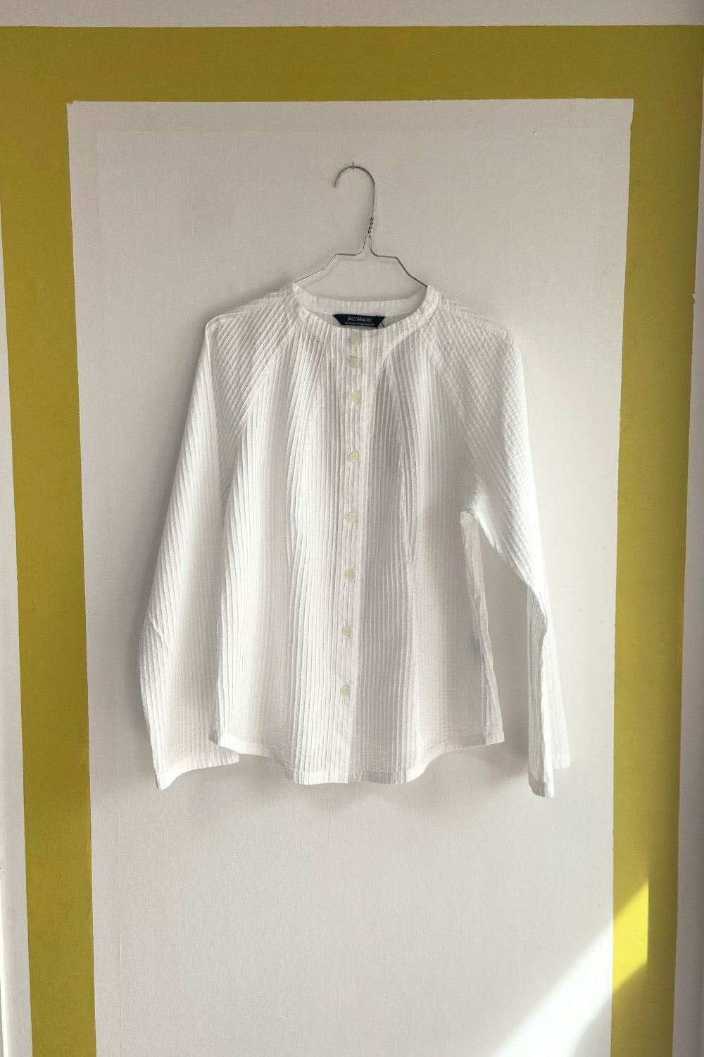 ym-1023720-0200.-white-pg