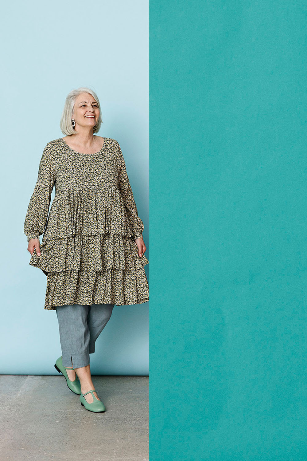 mc905c-kjole-flæsekjole-ruffeldress-liberty-grøn-greenflower-sommerkjole-kjole