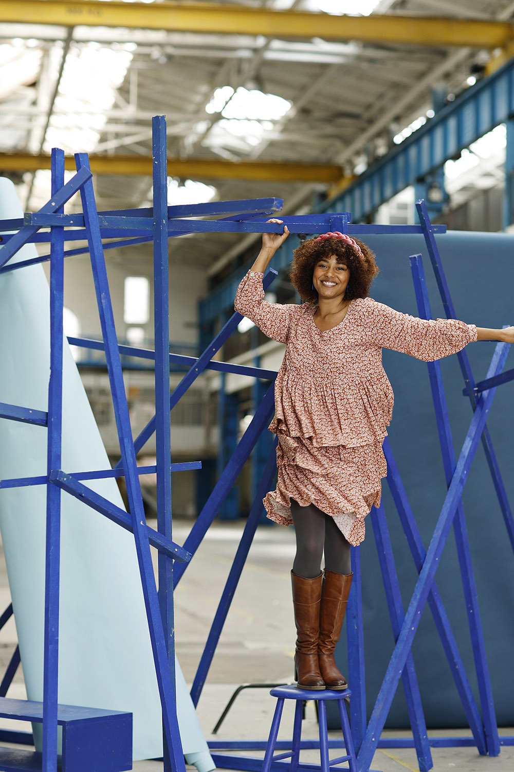 mc905c-pink orange shades-flower-print-mcverdi-kjole med flæser-4