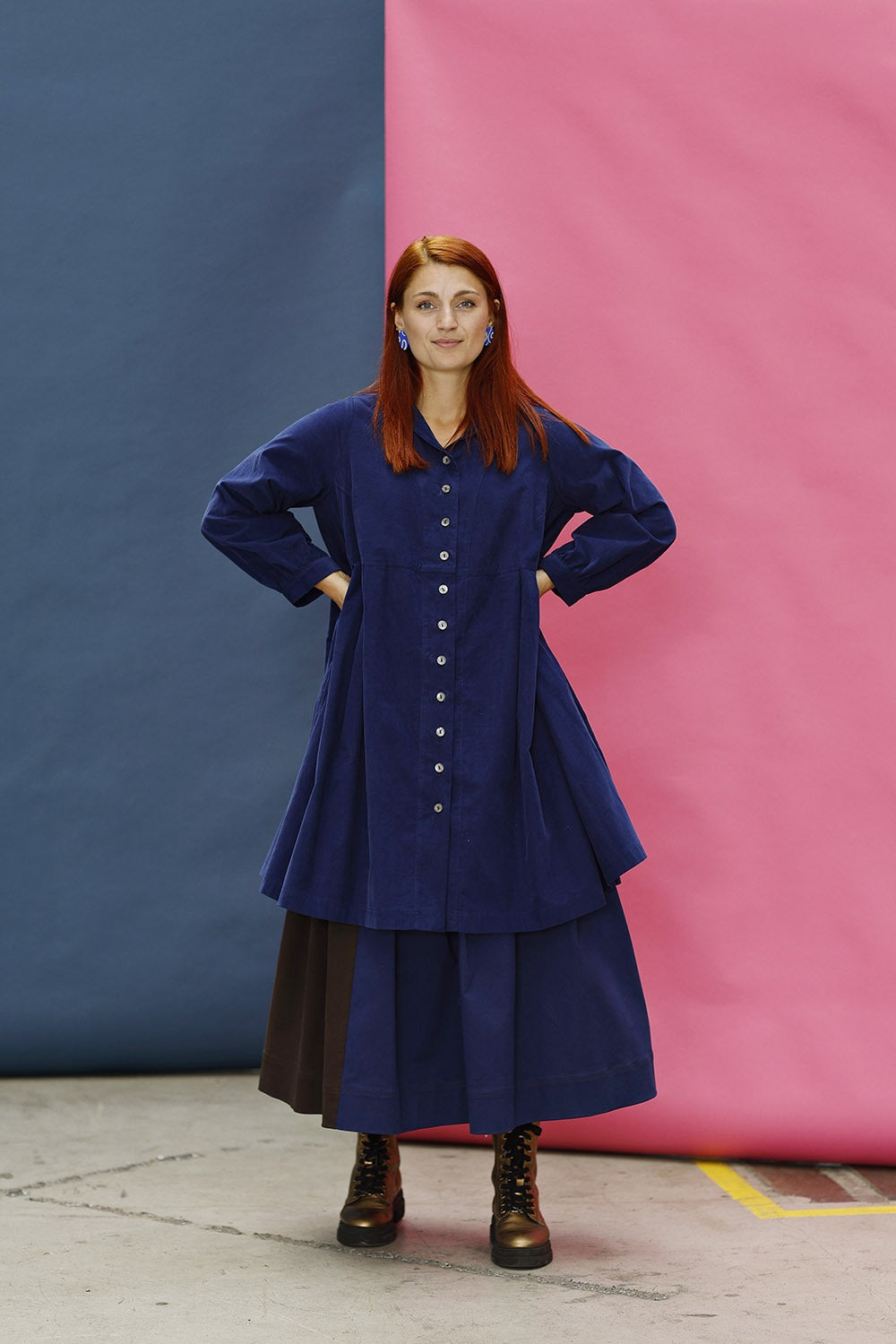 mc906b-blue babycord dress-mcverdi-button dress- fløjlskjole med knapper-blå-5