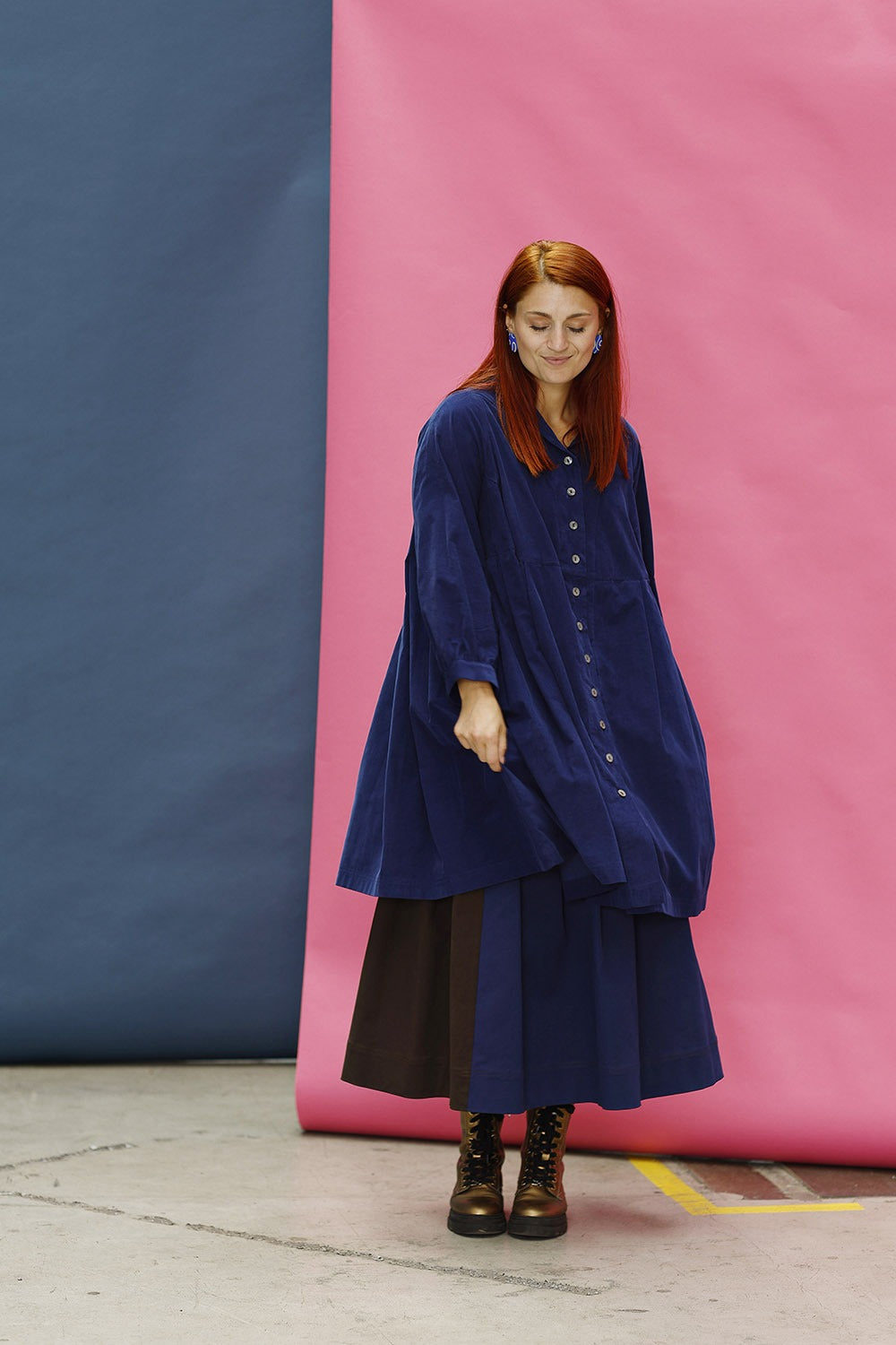 mc906b-blue babycord dress-mcverdi-button dress- fløjlskjole med knapper-blå-4