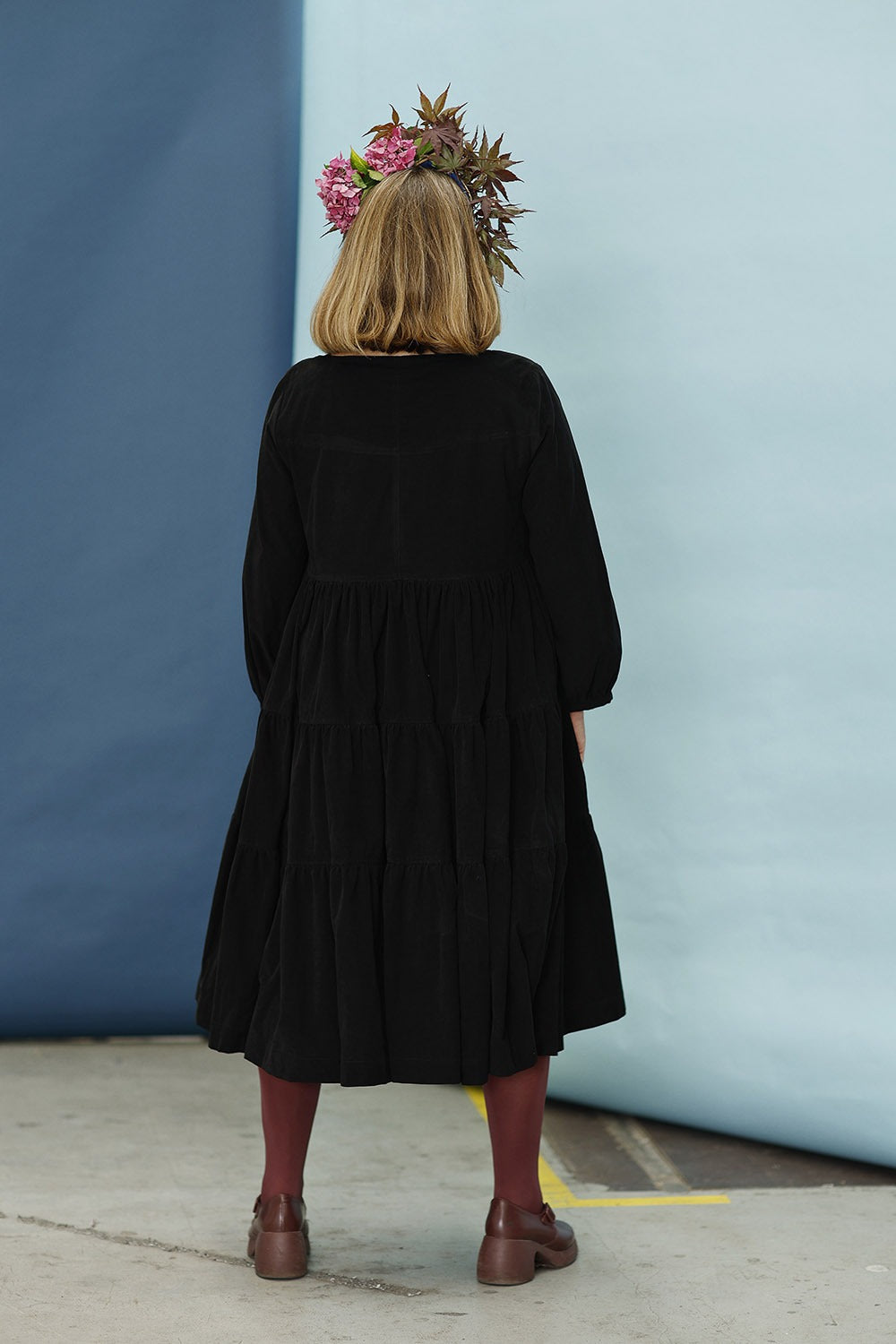 mc906e-black ruffle dress-mcverdi-sort-flæsekjole-lang vinterkjole-4