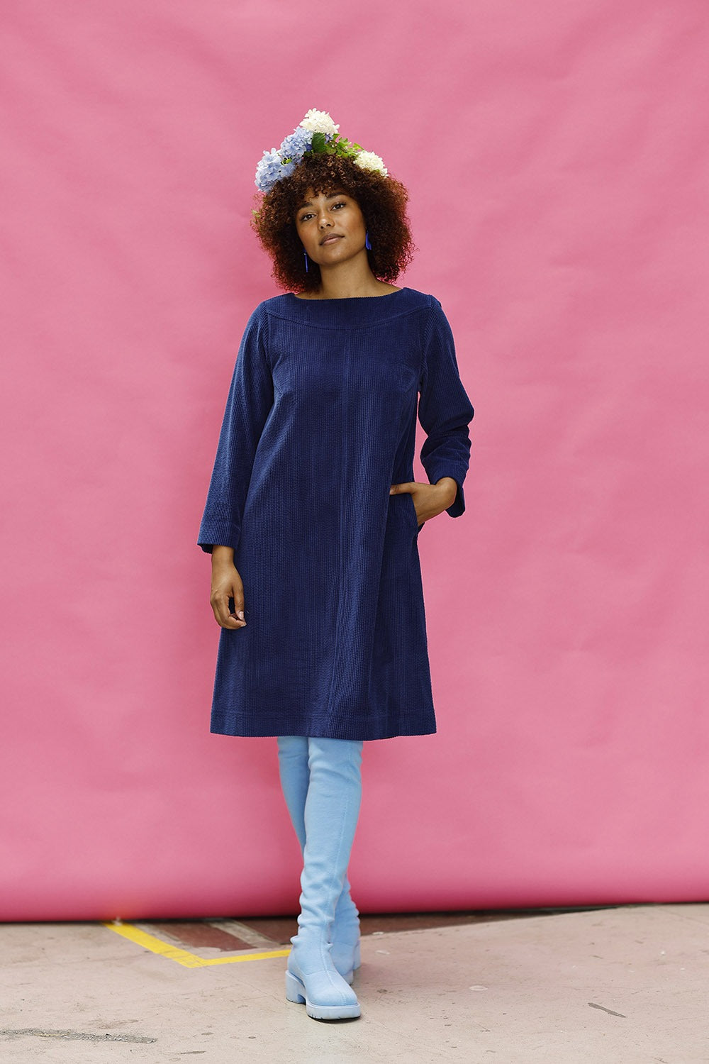 mc910c-blue-corduroy-dress-mcverdi-fløjlskjole-blå