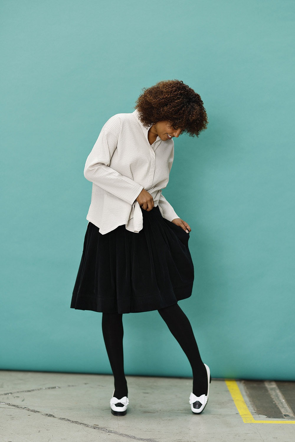 mc907e-black-corduroy-skirt-sort fløjlsnederdel-mcverdi