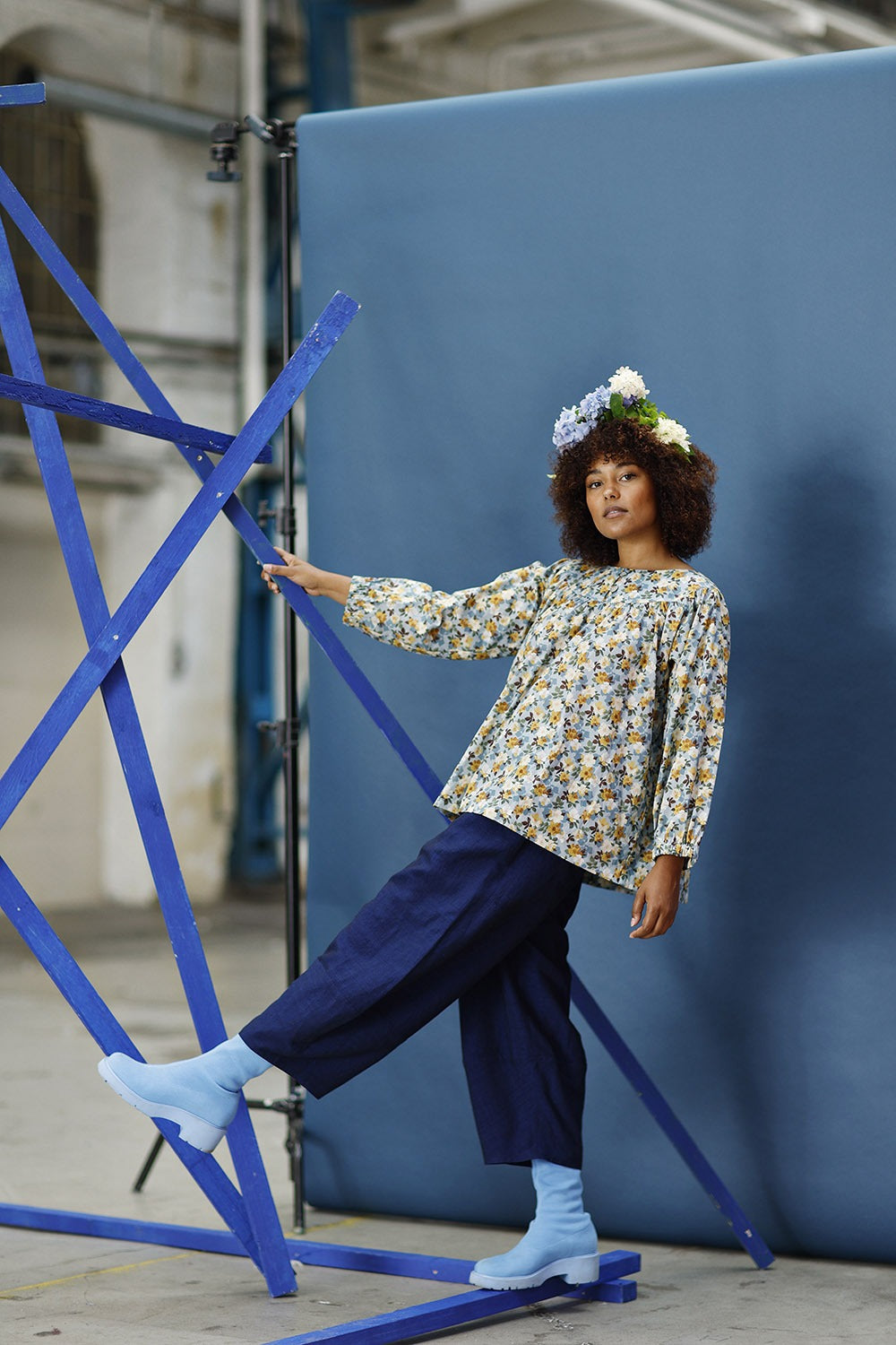 mc910b-blue floral blouse-mcverdi-liberty-bluse