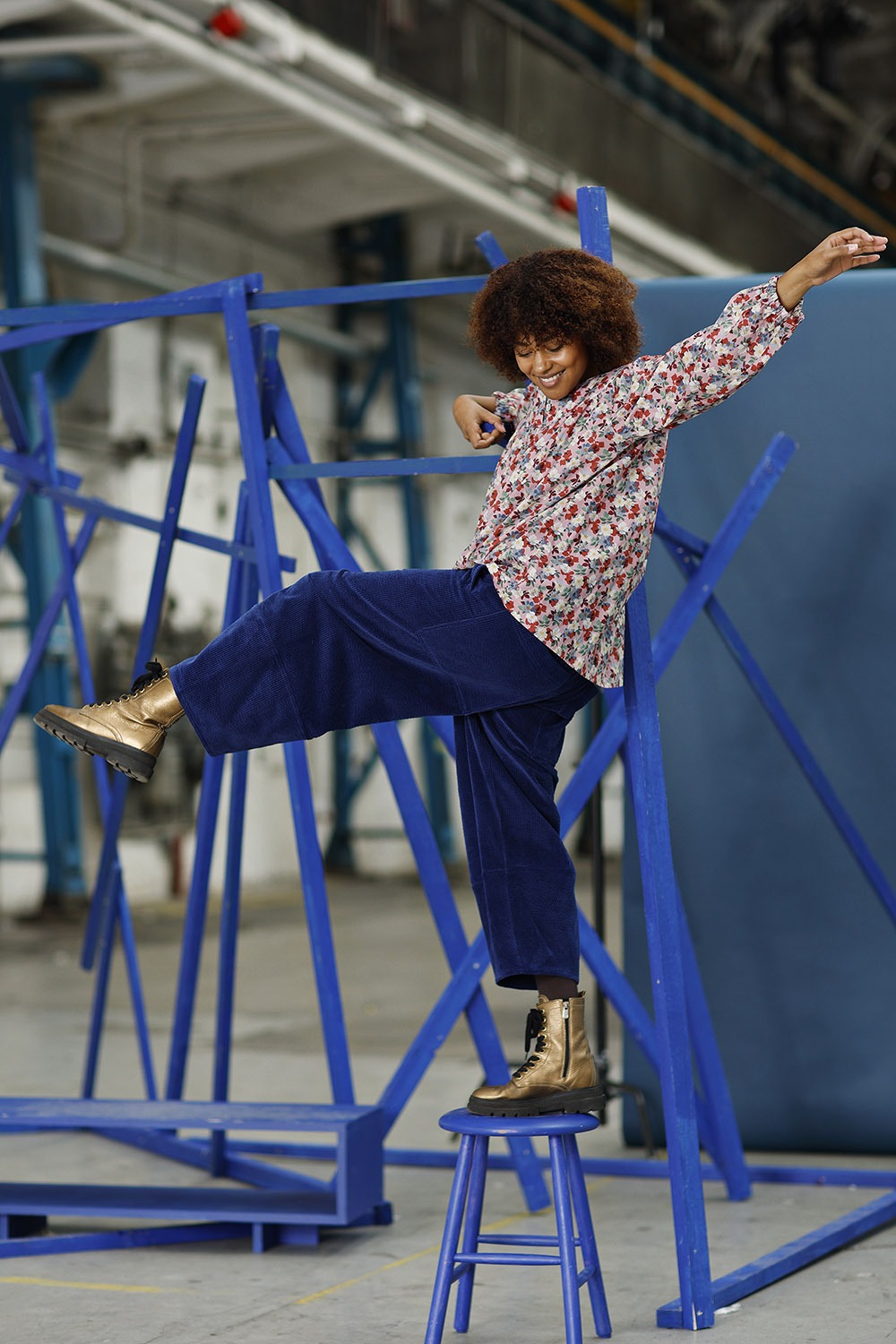 mc910b-rose floral blouse with liberty print from mcverdi in cotton-3