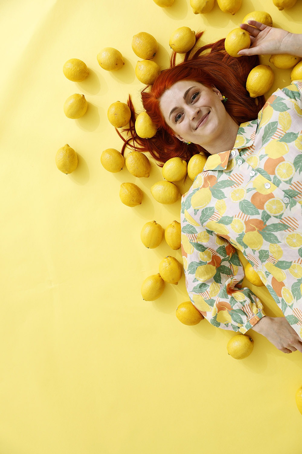 mc924a-shirt with lemon print-mcverdi-skjorte-citron print-cupro-linen-5