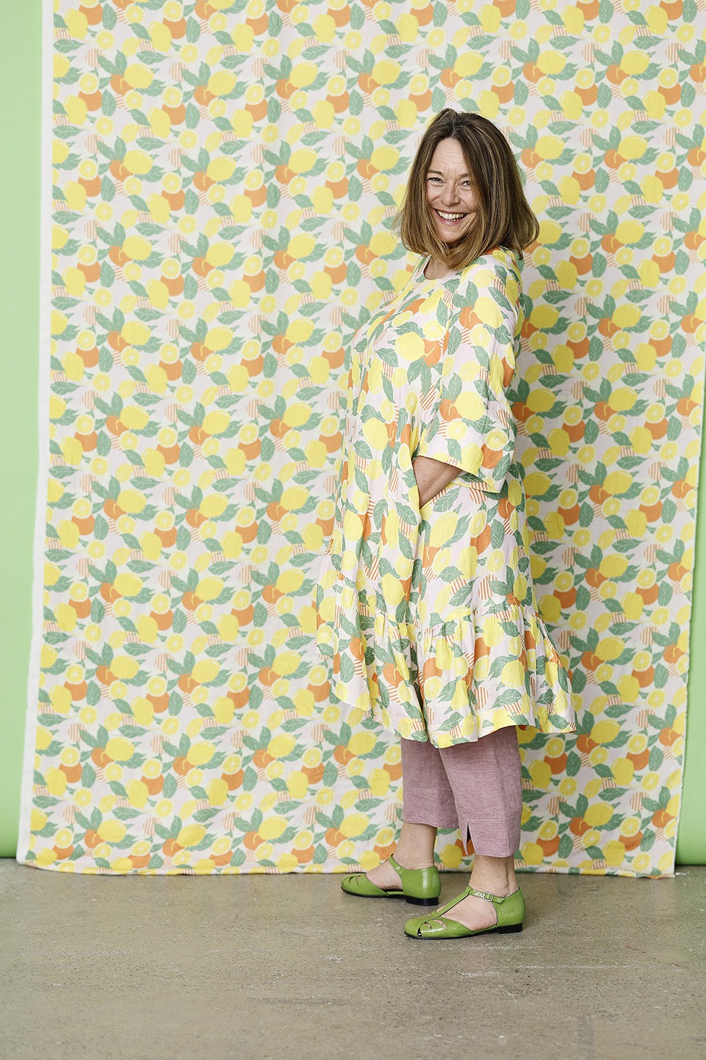 mc924b-citron kjole-mcverdi-dress with lemons-exotic-cupro-linen-hør-3
