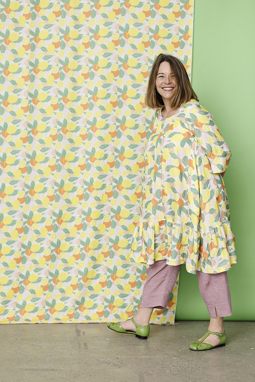mc924b-citron kjole-mcverdi-dress with lemons-exotic-cupro-linen-hør-2