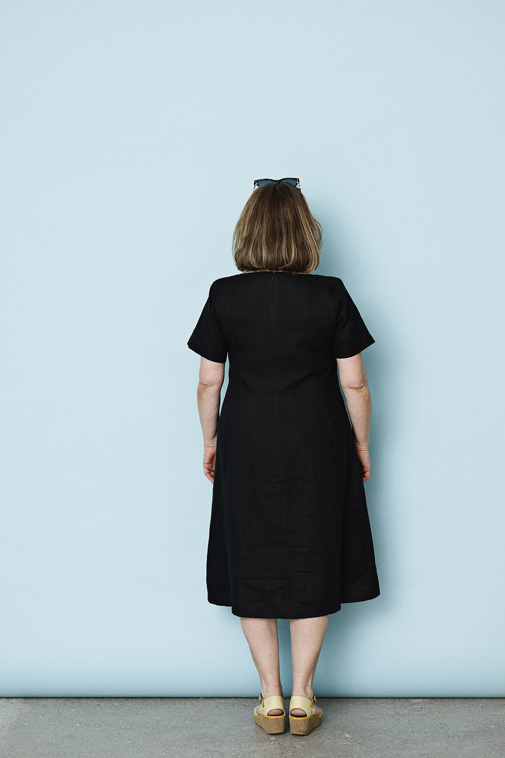 mc922c-mcverdi-sort-blackdress-sortkjole-hør-linen-linendress-sommer