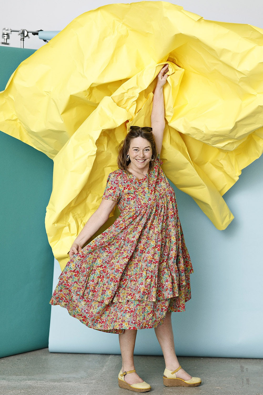 mc927d-libertykjole-kjole-flæsekjole-libertyflæsekjole-libertydress-blomsterprint-blomsterkjole-sommer24-2