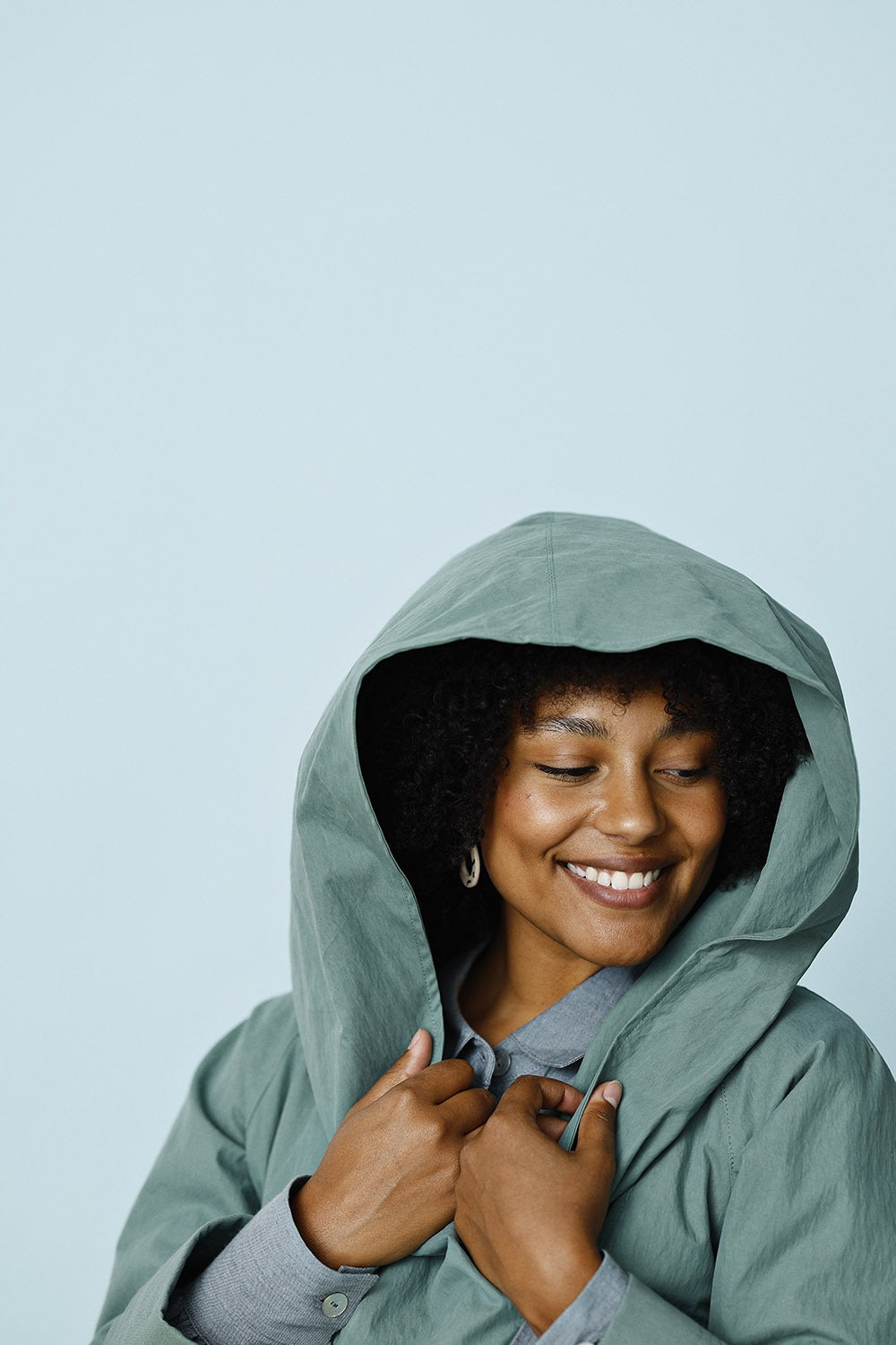 mc920a-green jacket with asymmetric zipper-mcverdi-forårsjakke-lynlås-hætte-8