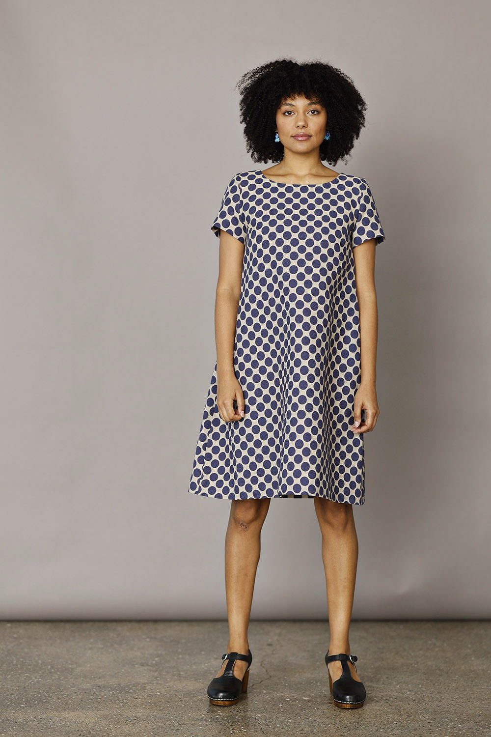 mc804b-blå prikket kjole-blue dot dress-sommerkjole-mcverdi