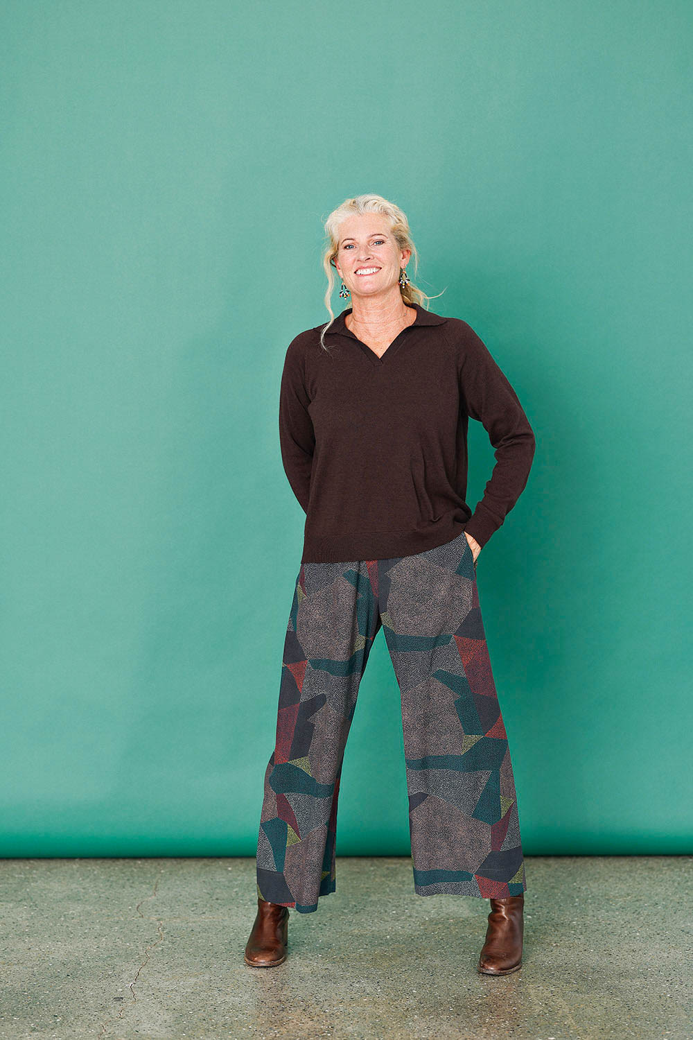 Vimeo_mc945d-multi colour-cupro trousers-mcverdi