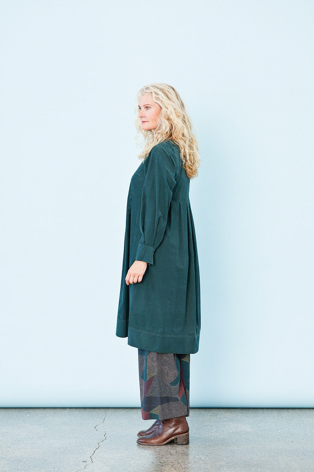 mc946c-grøn corduroy dress-mcverdi-green kjole-fløjl