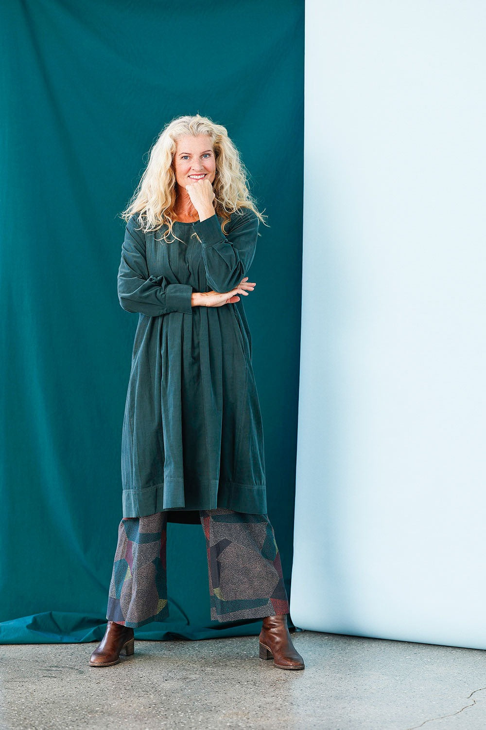 mc946c-grøn corduroy dress-mcverdi-green kjole-fløjl-4
