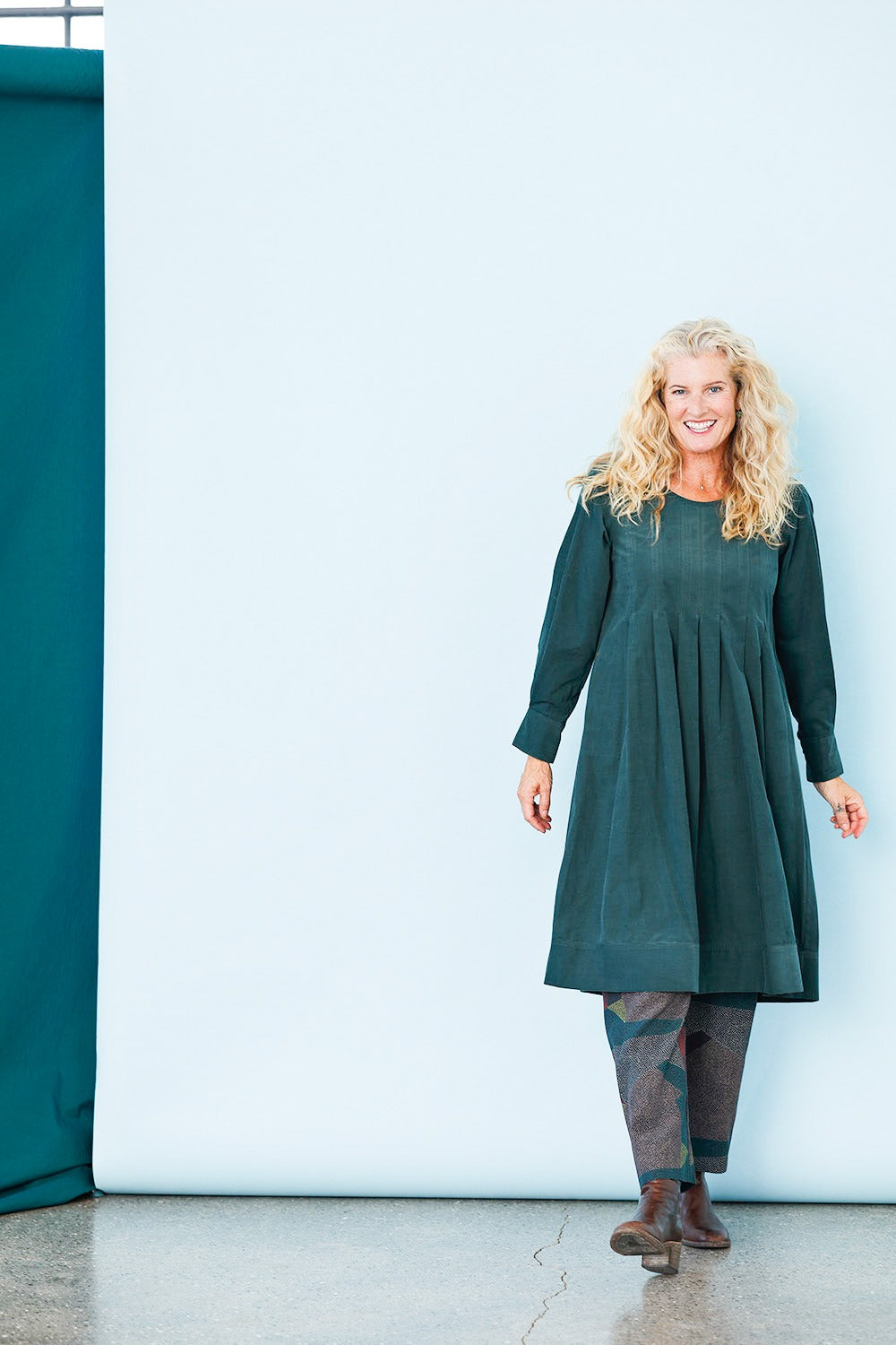 mc946c-grøn corduroy dress-mcverdi-green kjole-fløjl-3