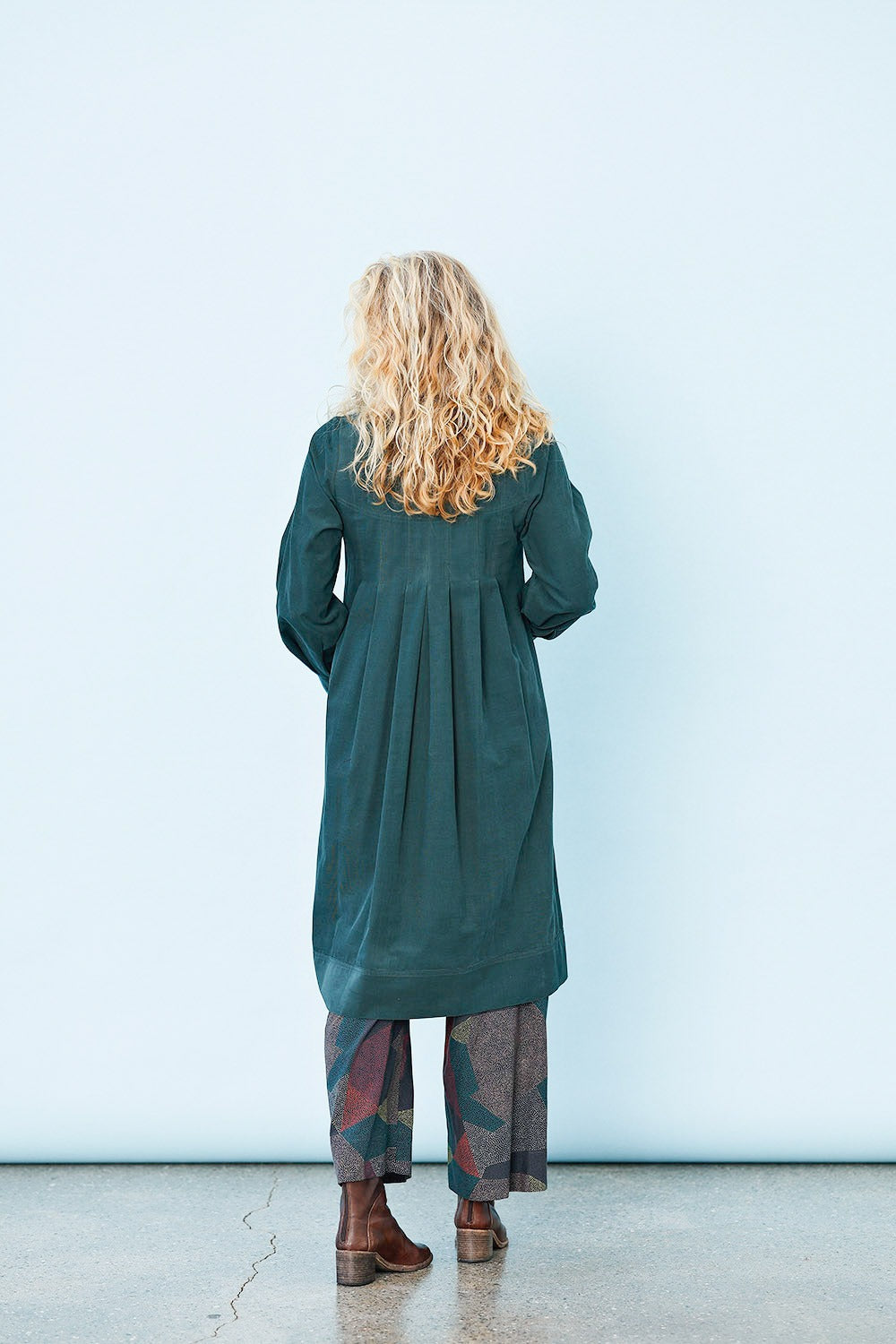 mc946c-grøn corduroy dress-mcverdi-green kjole-fløjl-2