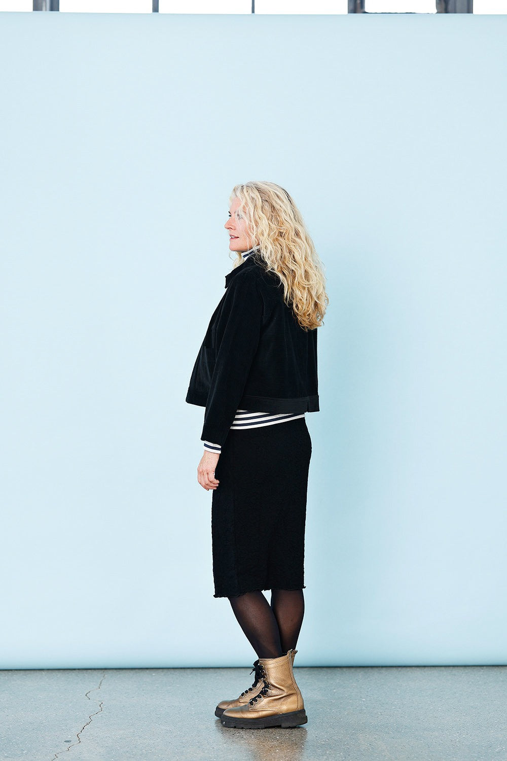 mc947a-black-corduroy-blazer-lille fløjlsjakke-sort-3793