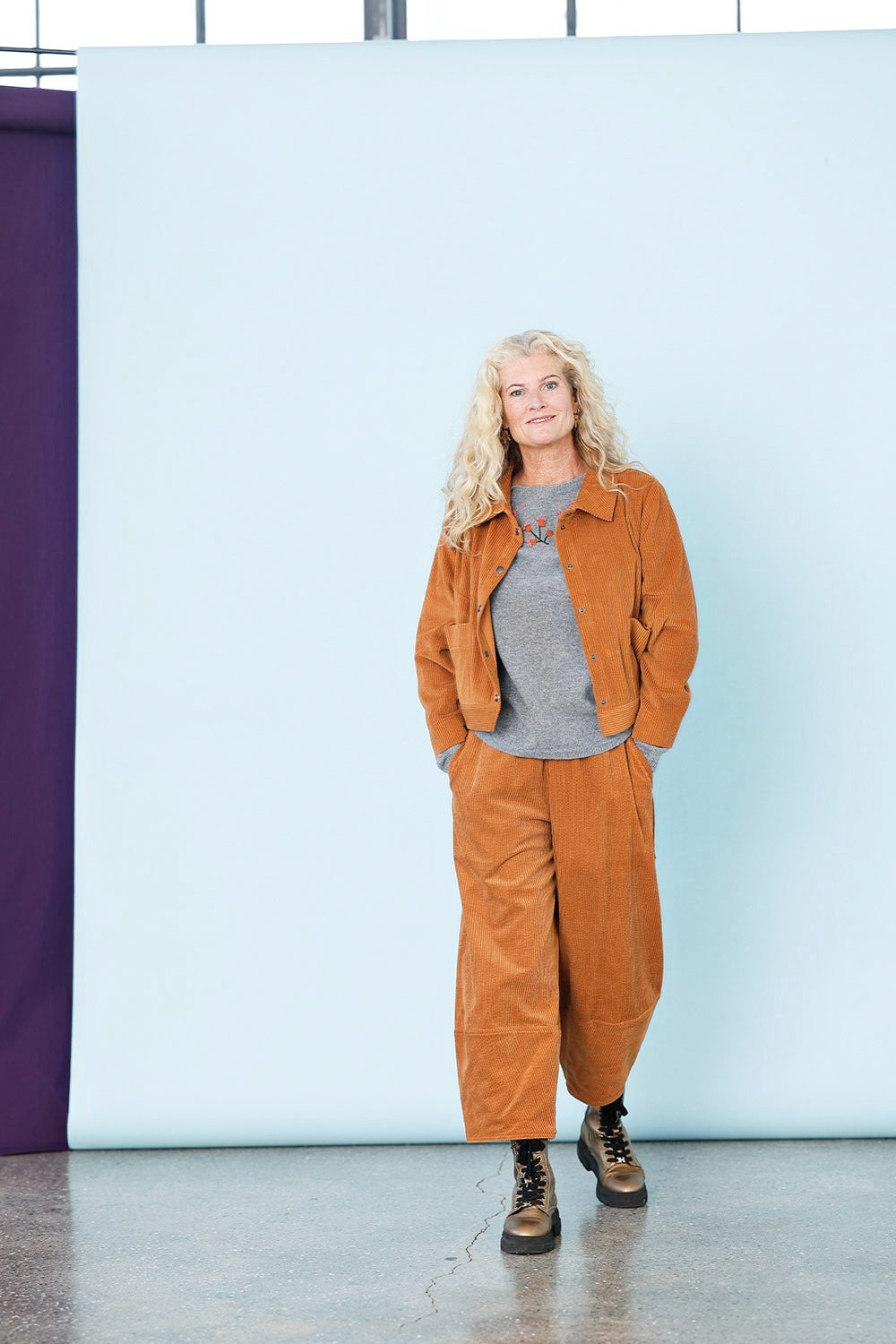 mc947a-terracotta-corduroy-blazer-lille orange-fløjlsjakke-4