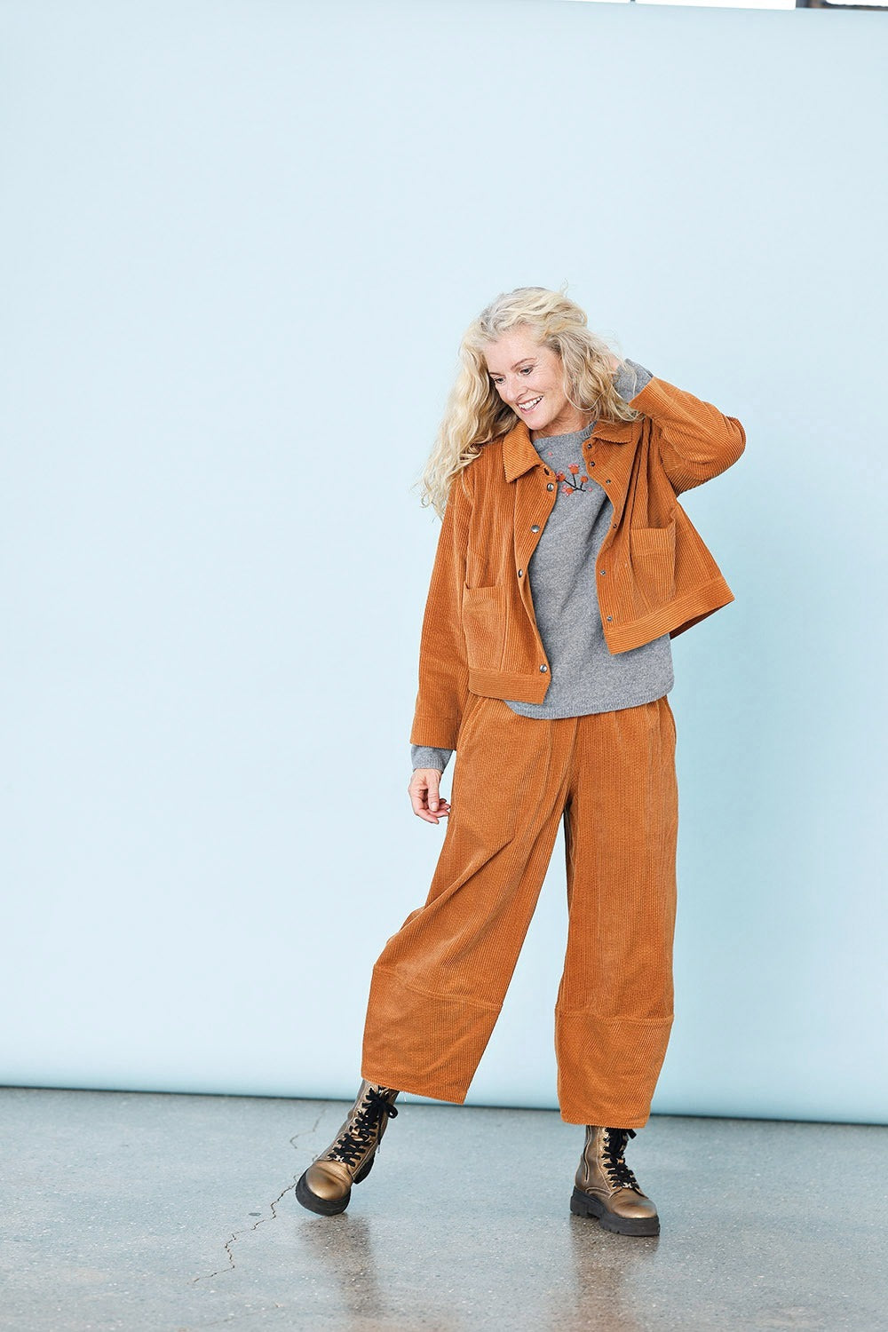 mc947a-terracotta-corduroy-blazer-lille orange-fløjlsjakke-7