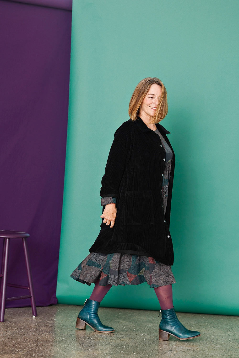 mc947b-black- corduroy-long shirt-sort fløjlsjakke-mcverdi-6