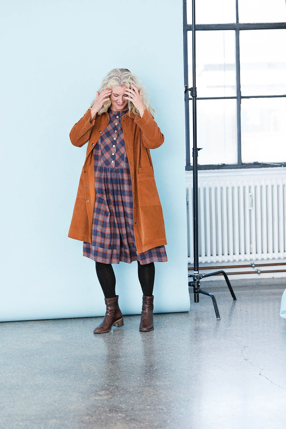 mc947b-terracotta corduroy-long shirt-fløjlsjakke-mcverdi-8