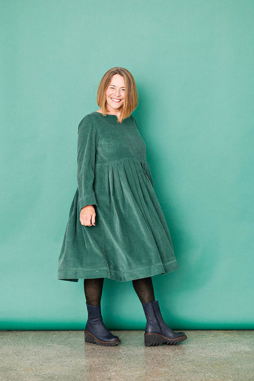 mc947d-green-dress-corduroy-mcverdi-fløjlskjole-grøn-8