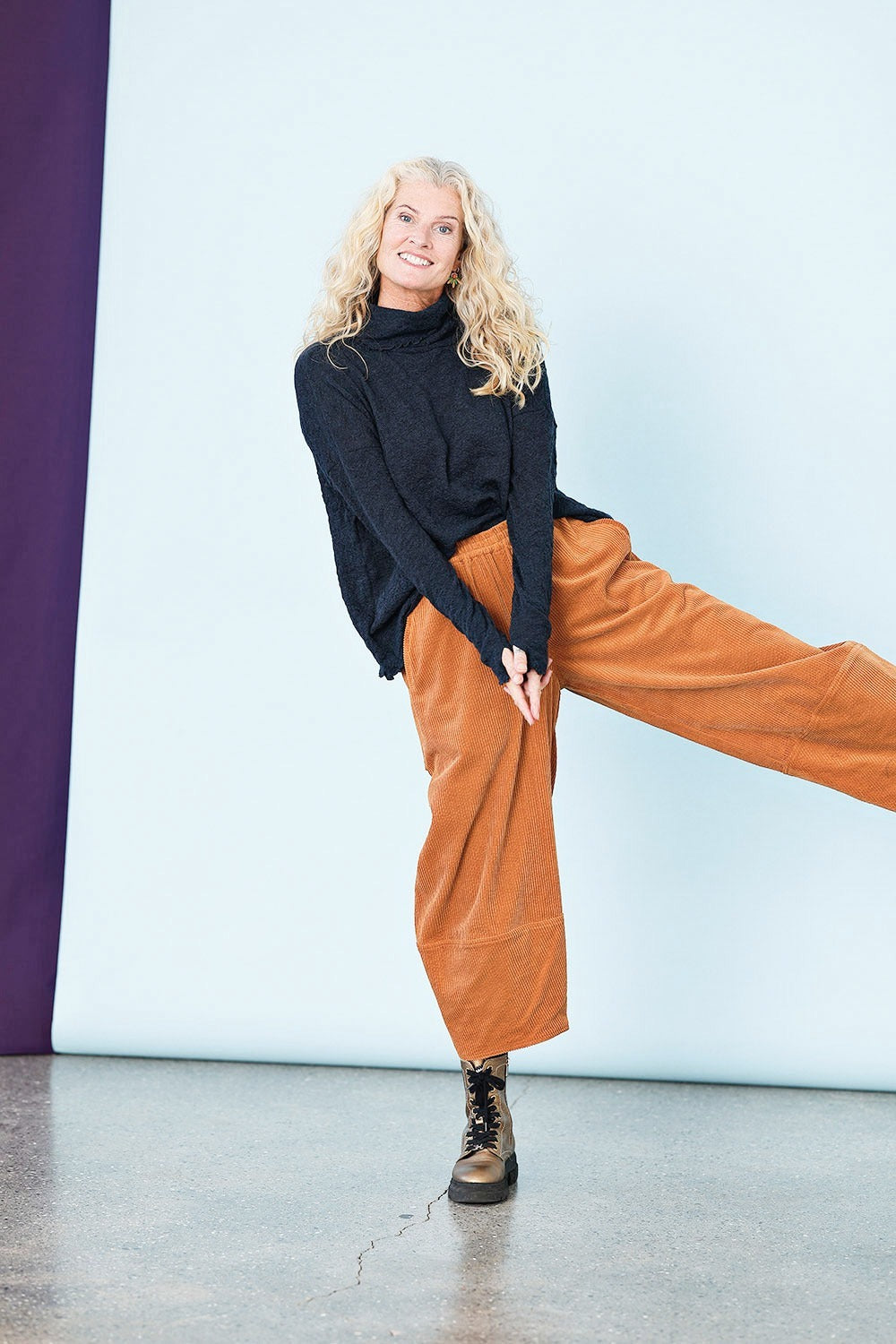 mc947f-terracotta-orange-corduroy-mcverdi-fløjlsbukser