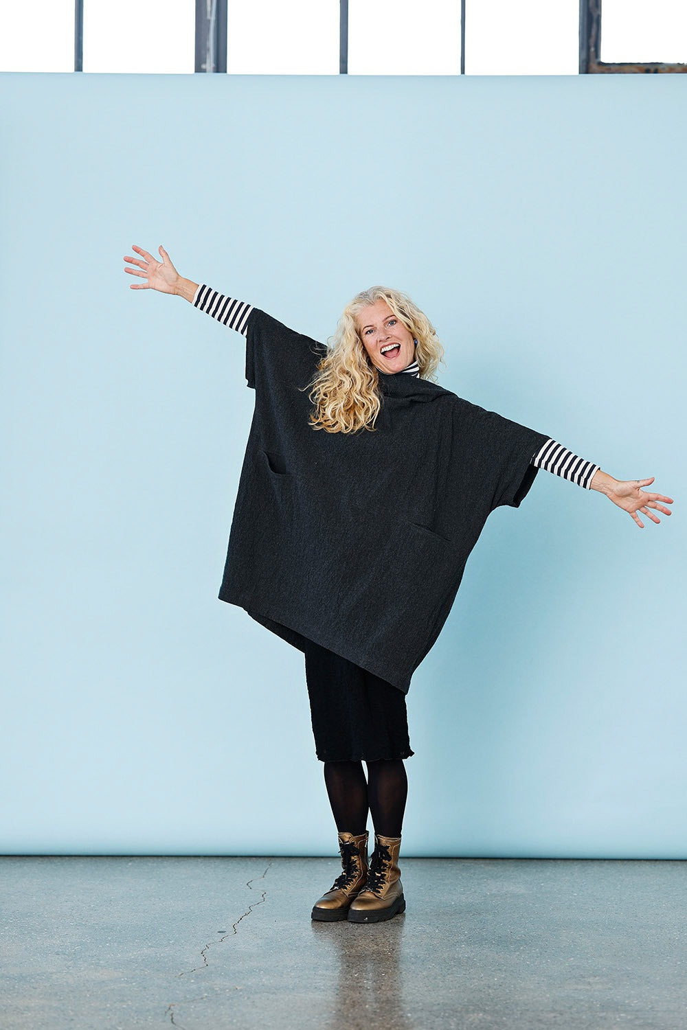 mc949b-grey-oversize-tunic-sweater-mcverdi-5