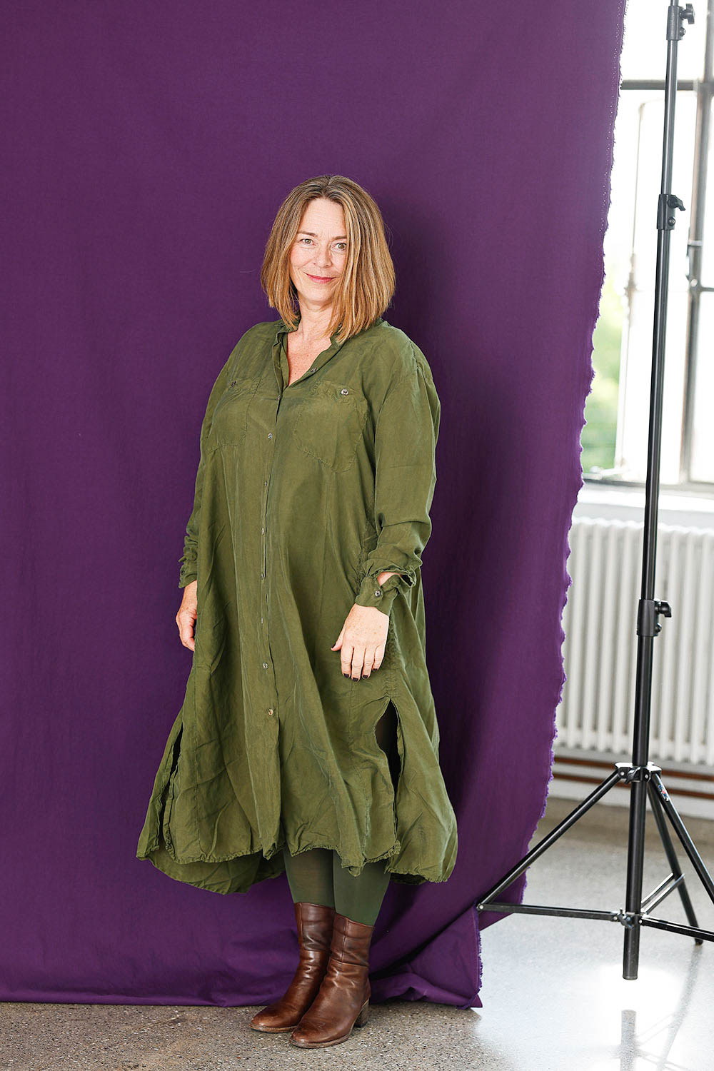 wunderwer-242025-freund-mcverdi-grøn-green-privatsachen-silkekjole-silk dress-5