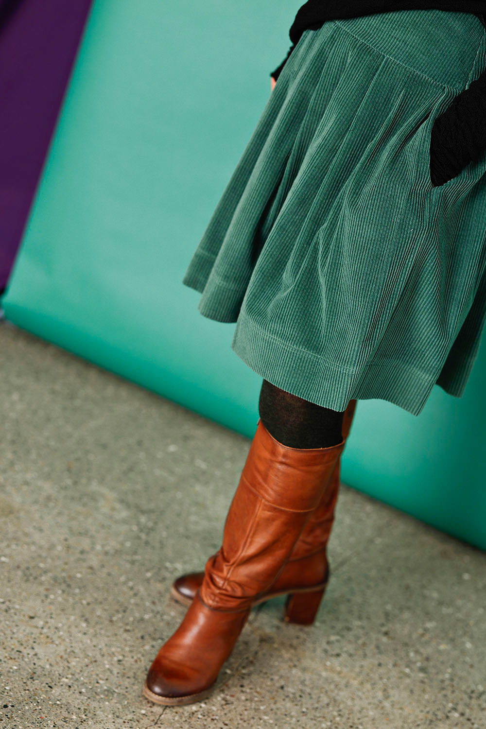 mc907e-green-grøn nederdel-skirt-mcverdi-fløjl-corduroy-2