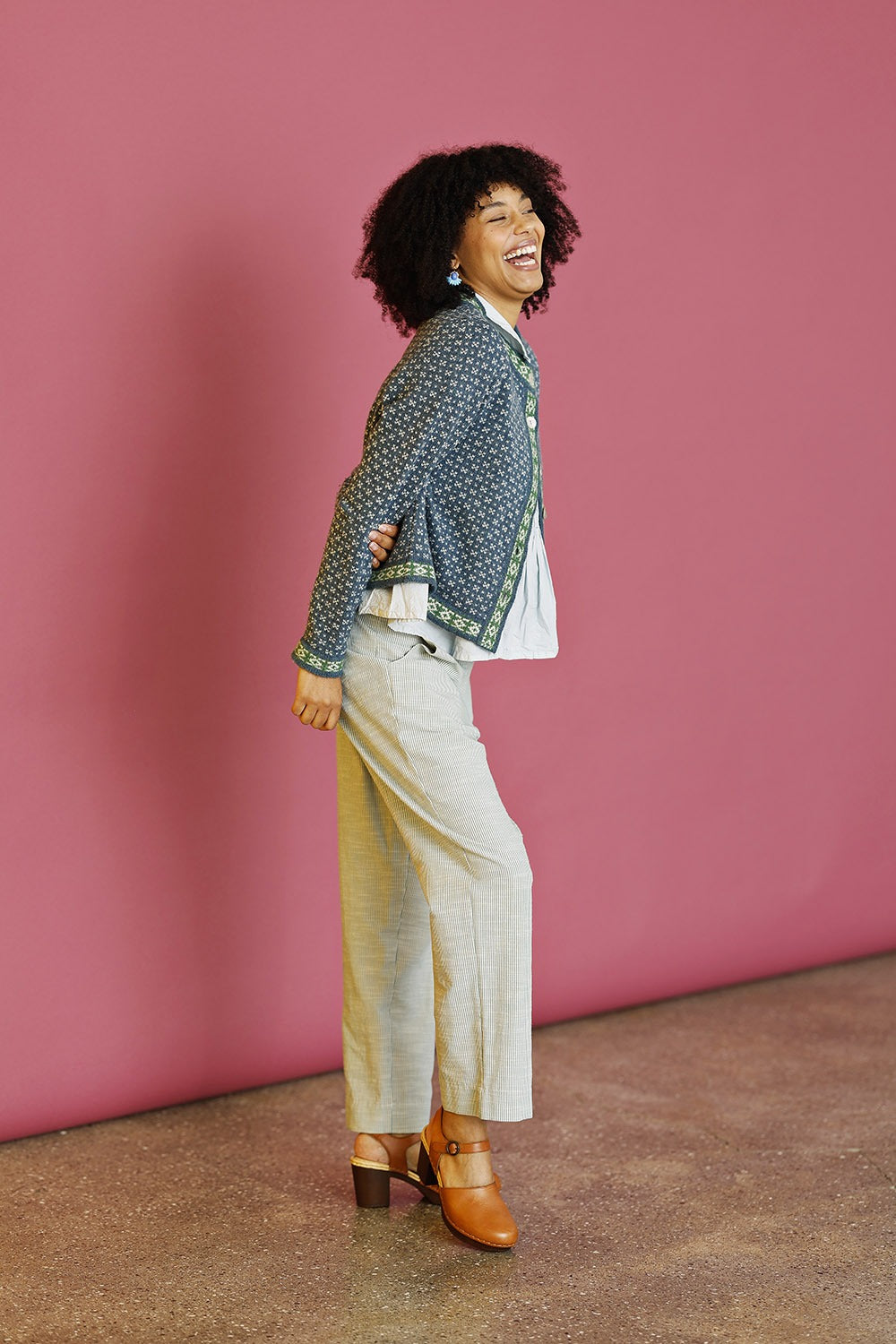 mc954a-blue-blå-cardigan-strik-knir-norskstrik-uld-lammeuld-3