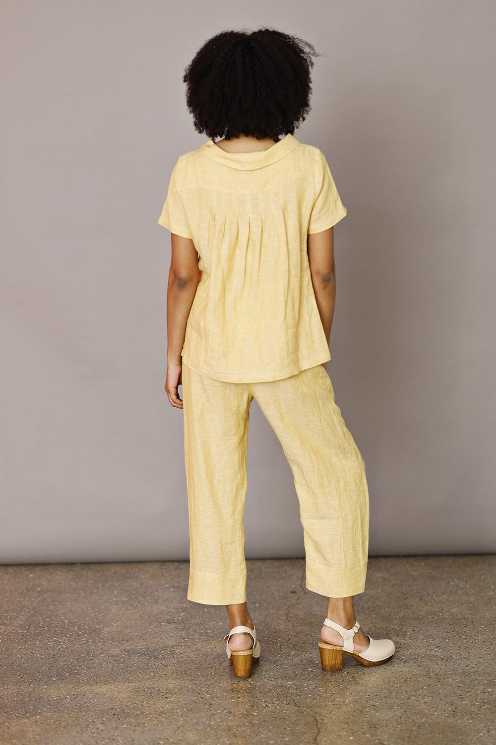 mc732a-skjorte-shirt-hør-hørbluse-sommerbluse-gul-yellow–2