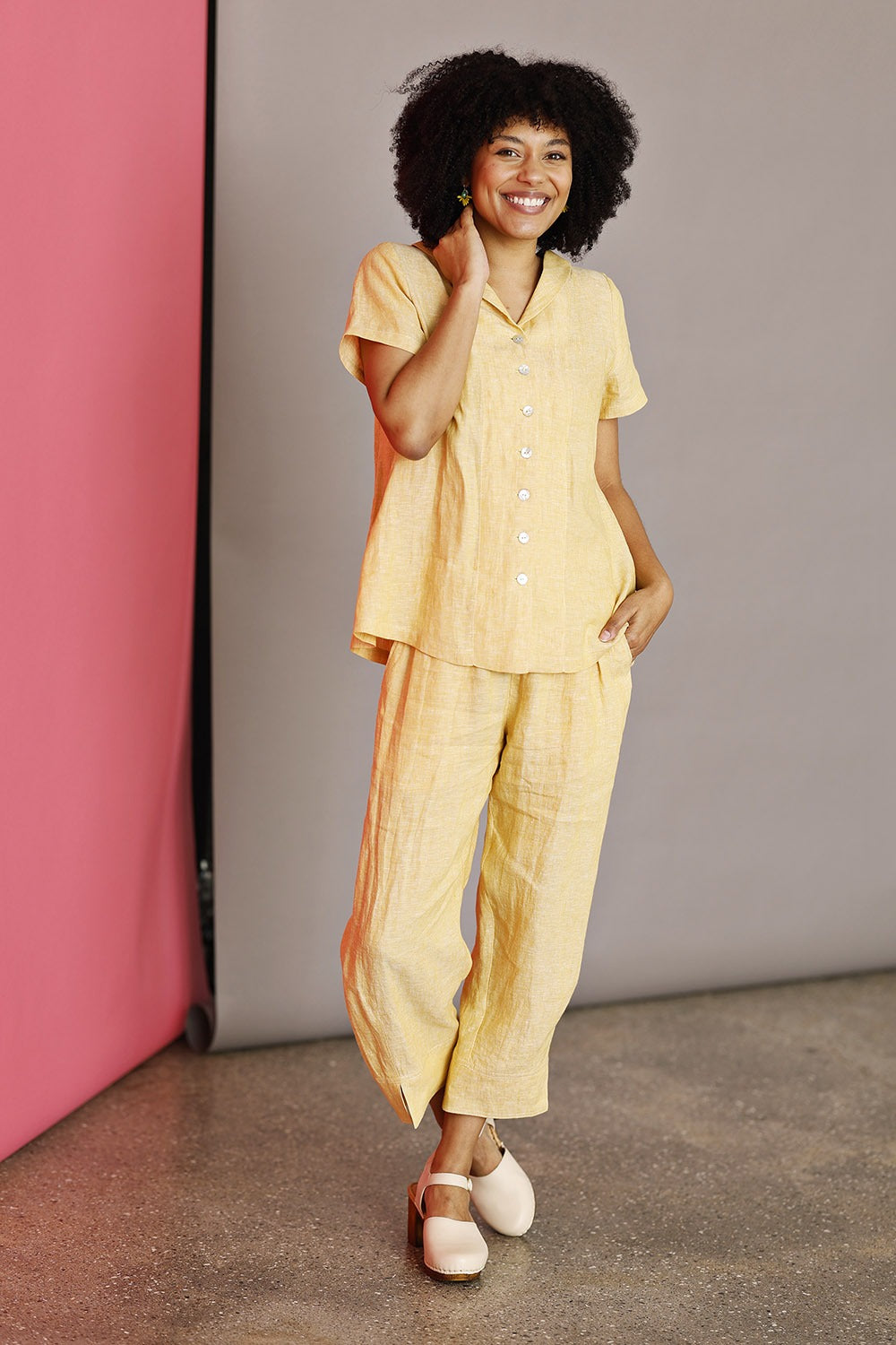 mc732a-skjorte-shirt-hør-hørbluse-sommerbluse-gul-yellow–1