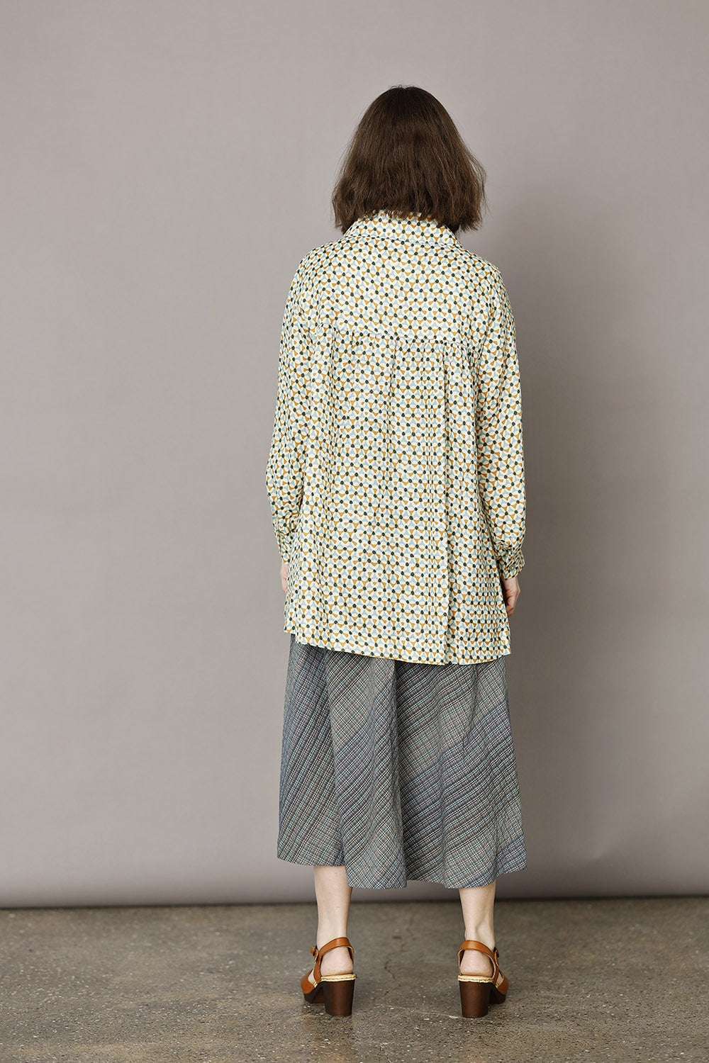 Mc964b-tu25-skjorte-shirt-tukis-sommerskjorte-hørskjorte-linenshirt-ss25-2