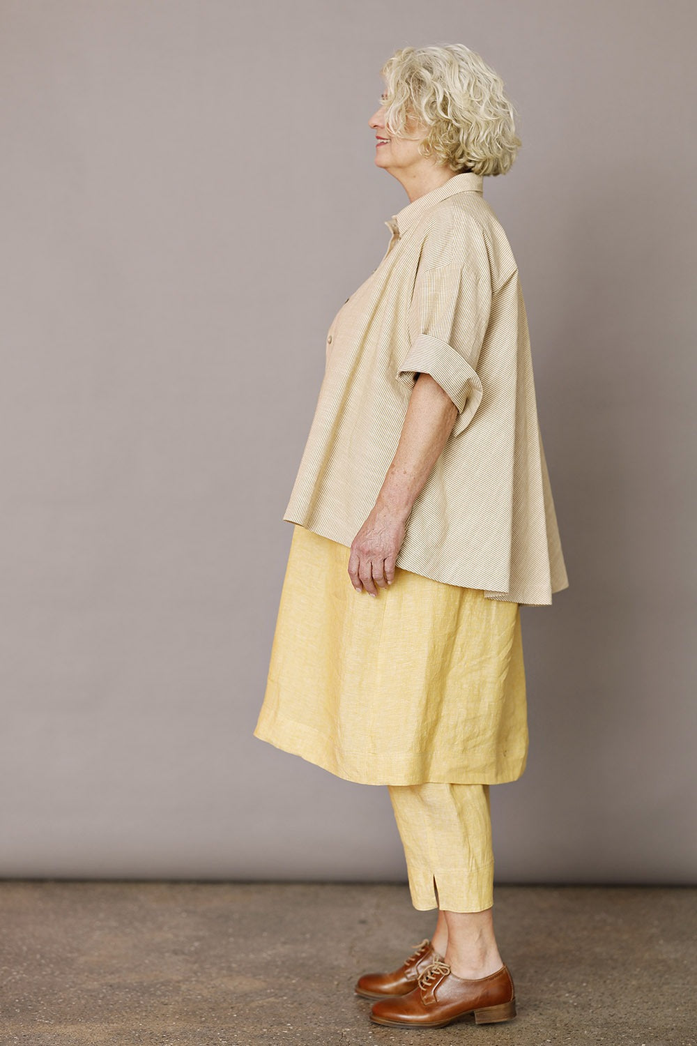 mc966a-ye25-mcverdi-skjorte-shirt-striber-stripes-oversize-sommerskjorte-sommerjakke-gul-yellow-gulskjorte-sommer25-4