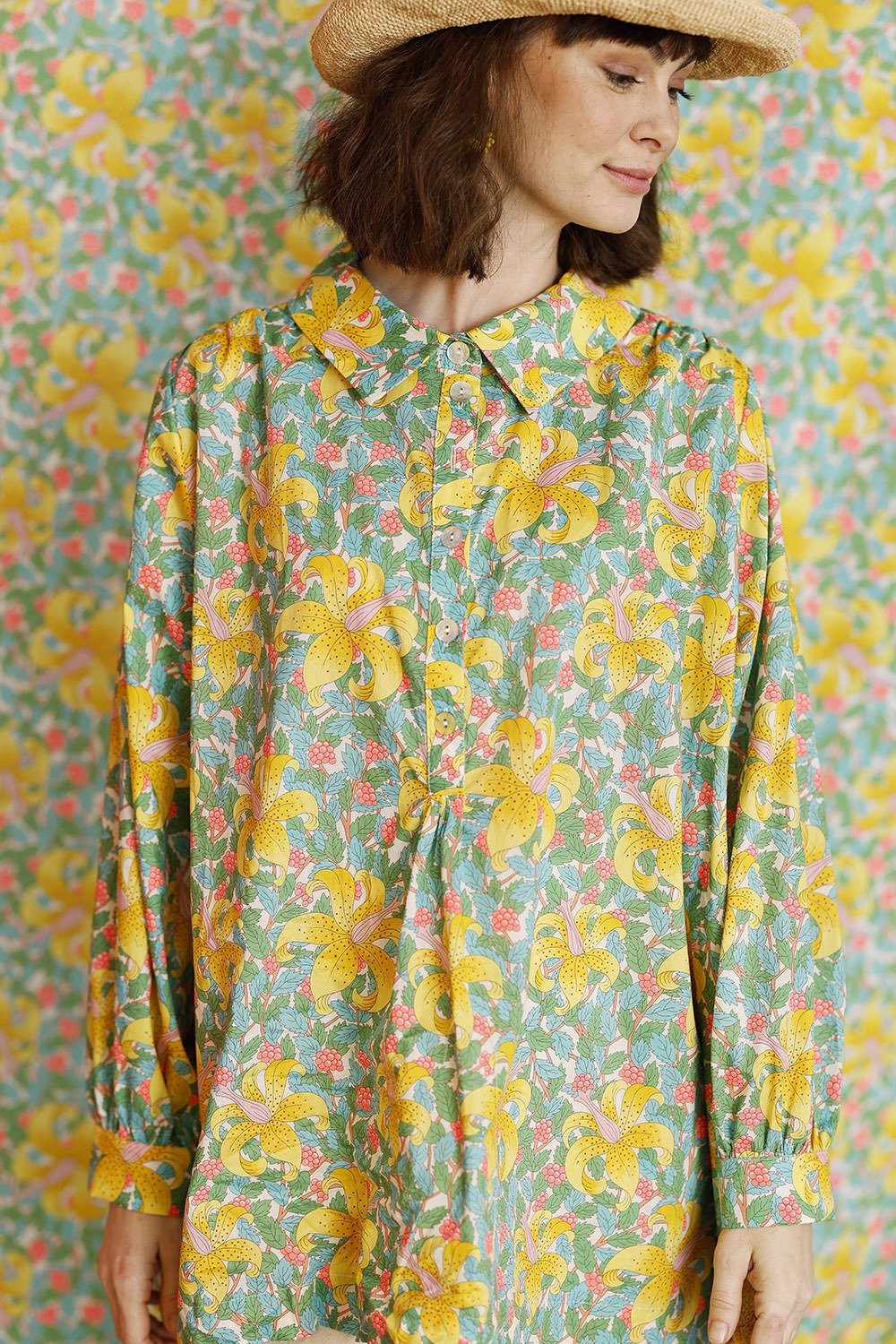 mc967b-li25-skjorte-liberty-skjorte-shirt-libertyshirt-libertyskjorte-sommerstyle-sommer25-danskdesign-mcverdi-1