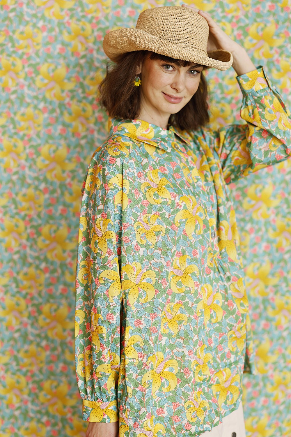 mc967b-li25-skjorte-liberty-skjorte-shirt-libertyshirt-libertyskjorte-sommerstyle-sommer25-danskdesign-mcverdi