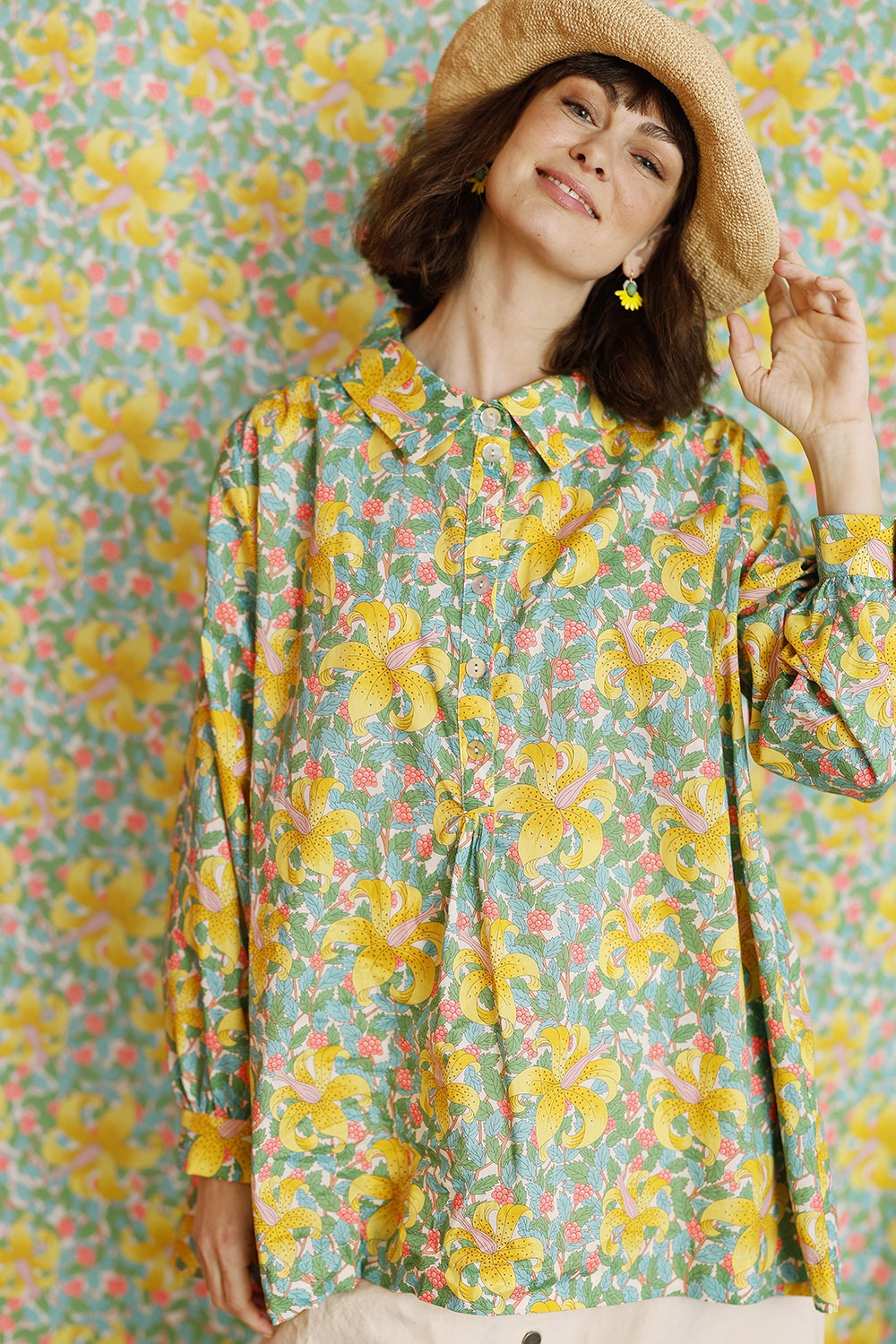 mc967b-li25-skjorte-liberty-skjorte-shirt-libertyshirt-libertyskjorte-sommerstyle-sommer25-danskdesign-mcverdi-2