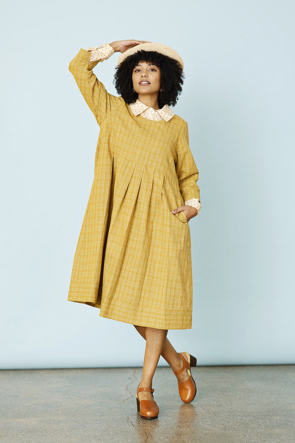 vimeo-Mc969c-ye25-pleat-kjole-dress-sommerkjole-summerdress-yellow-gulkjole-ss25-3