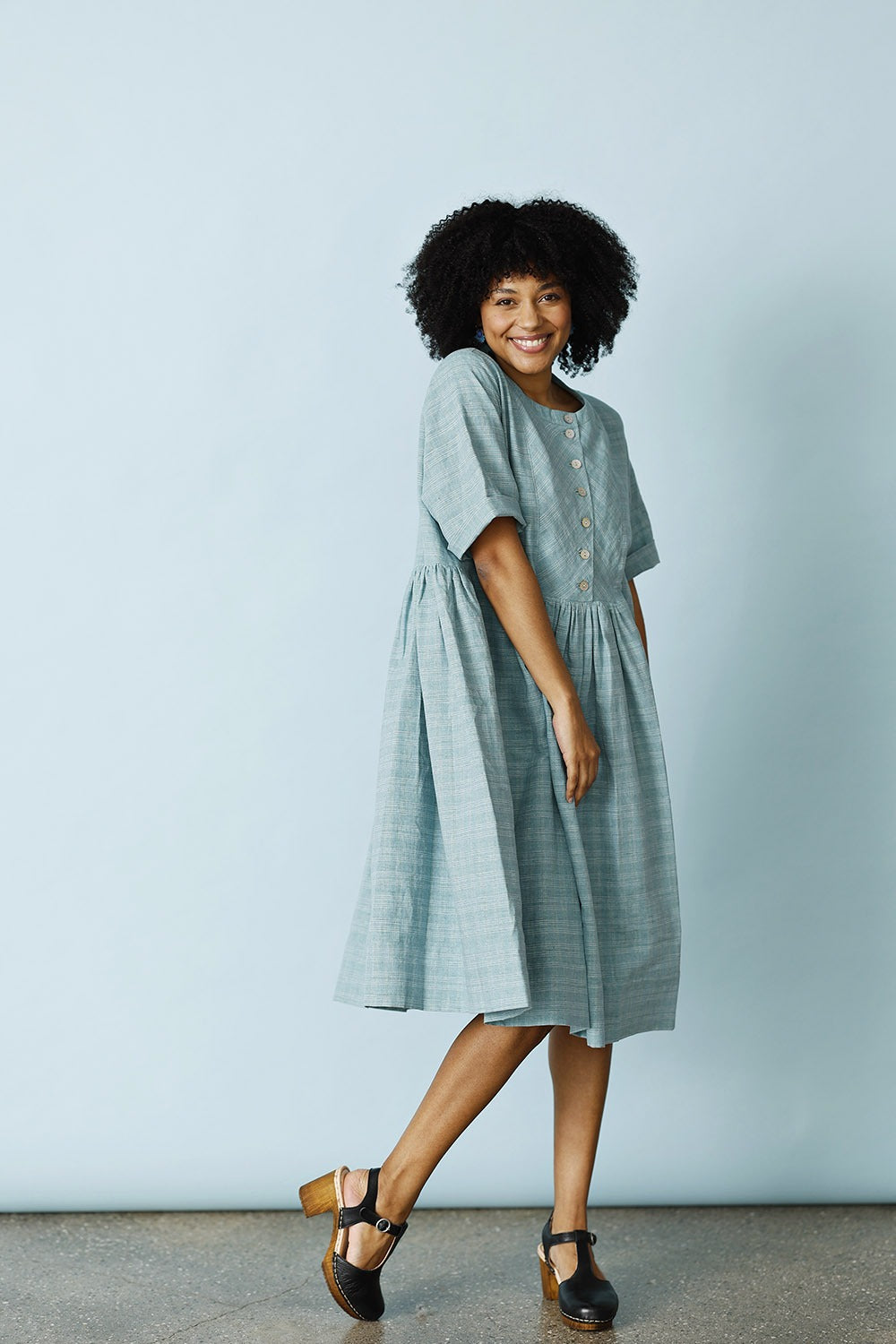 mc969e-tu25-thyra-kjole-dress-turkis-hør-hørkjole-sommerkjole-6