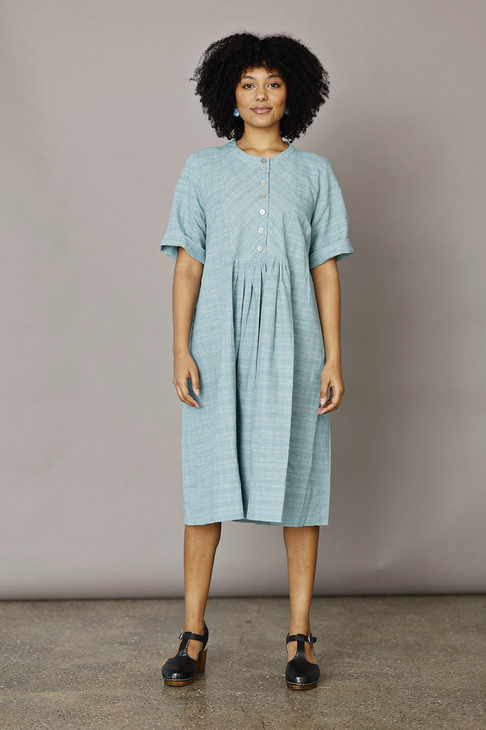 mc969e-tu25-thyra-kjole-dress-turkis-hør-hørkjole-sommerkjole