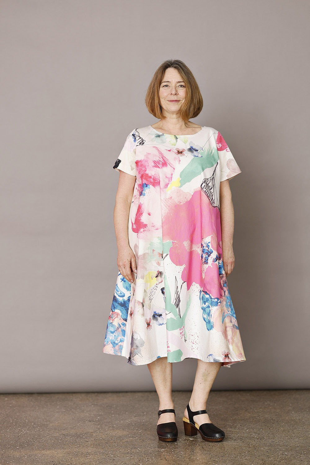 Mc970c-pi25-charlotte-kjole-A-sihulet-signe-kejlbo-grafisk-print