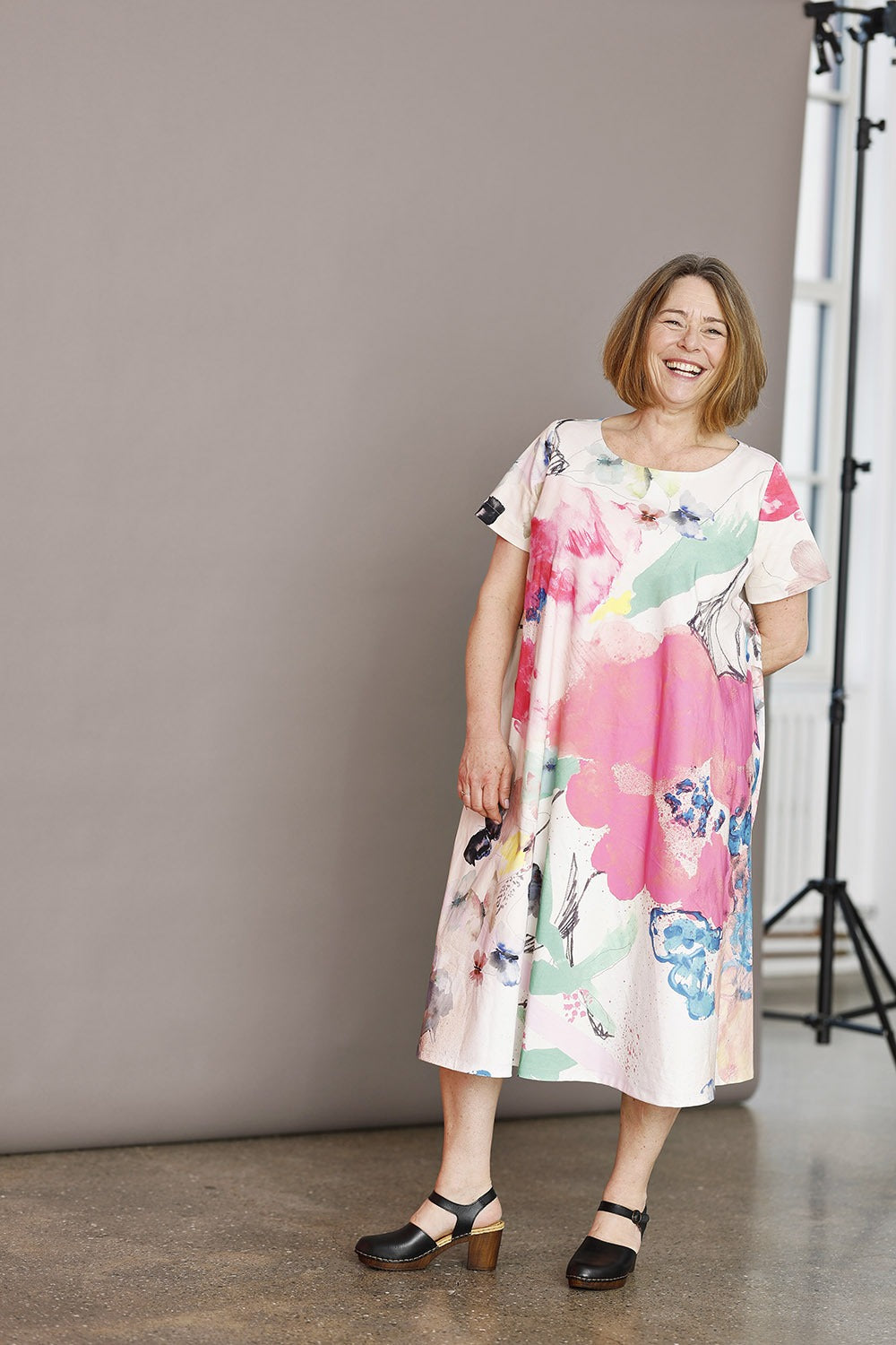 Mc970c-pi25-charlotte-kjole-A-sihulet-signe-kejlbo-grafisk-print -5